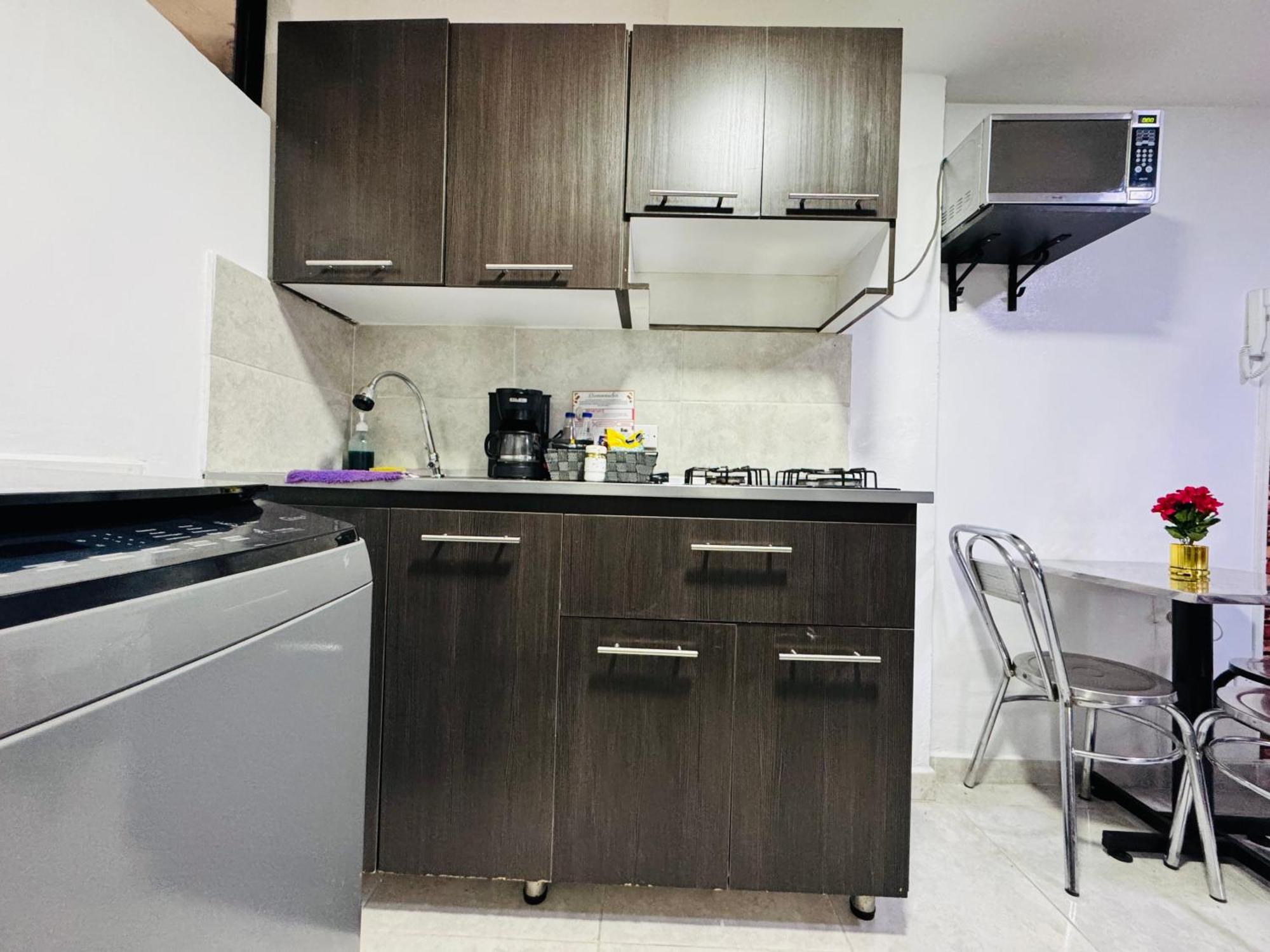 Victory Apartments: Cozy With Wi-fi & Shared Terrace In * Medellin