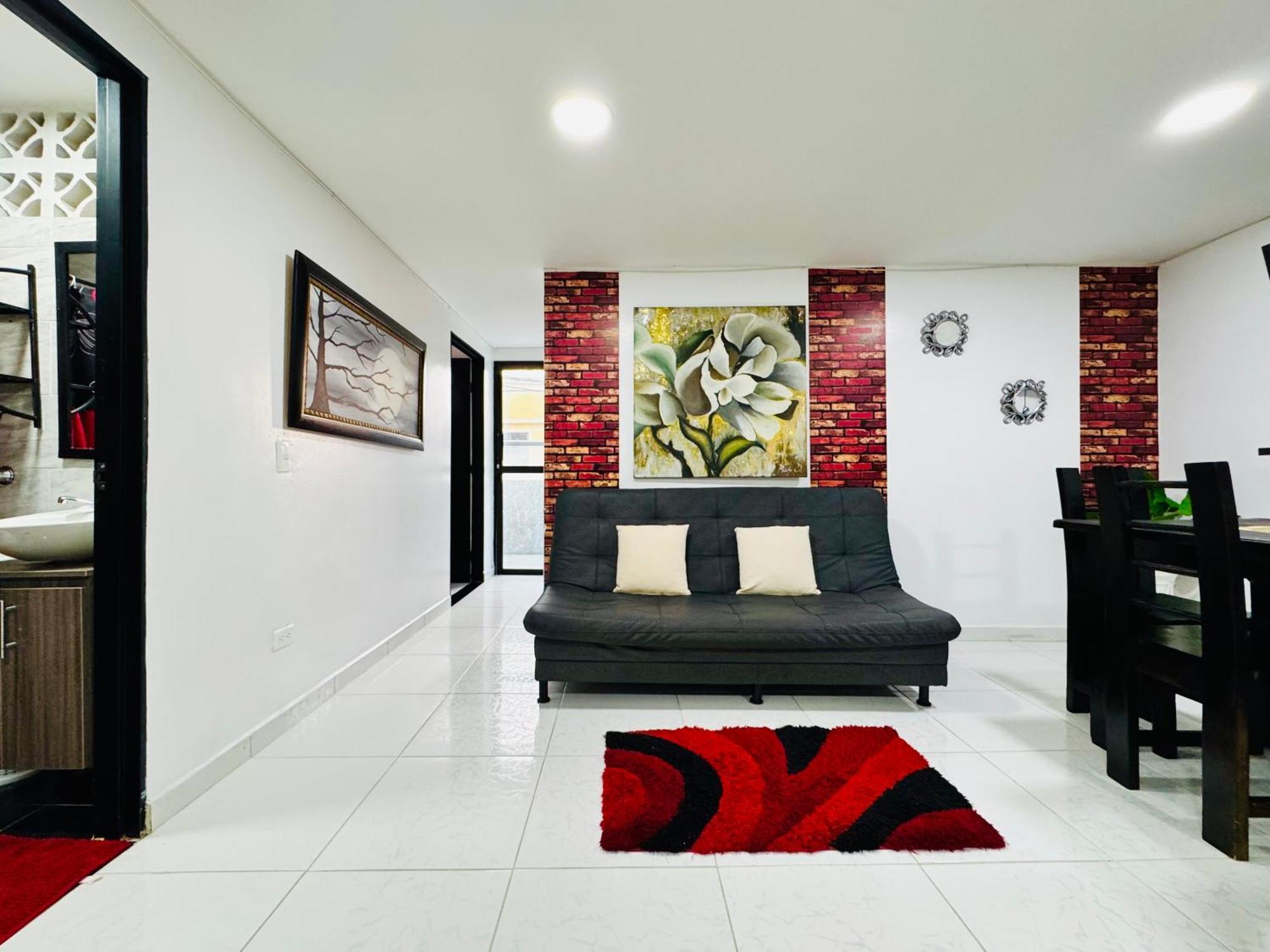 Victory Apartments: Cozy With Wi-fi & Shared Terrace In Apartment
