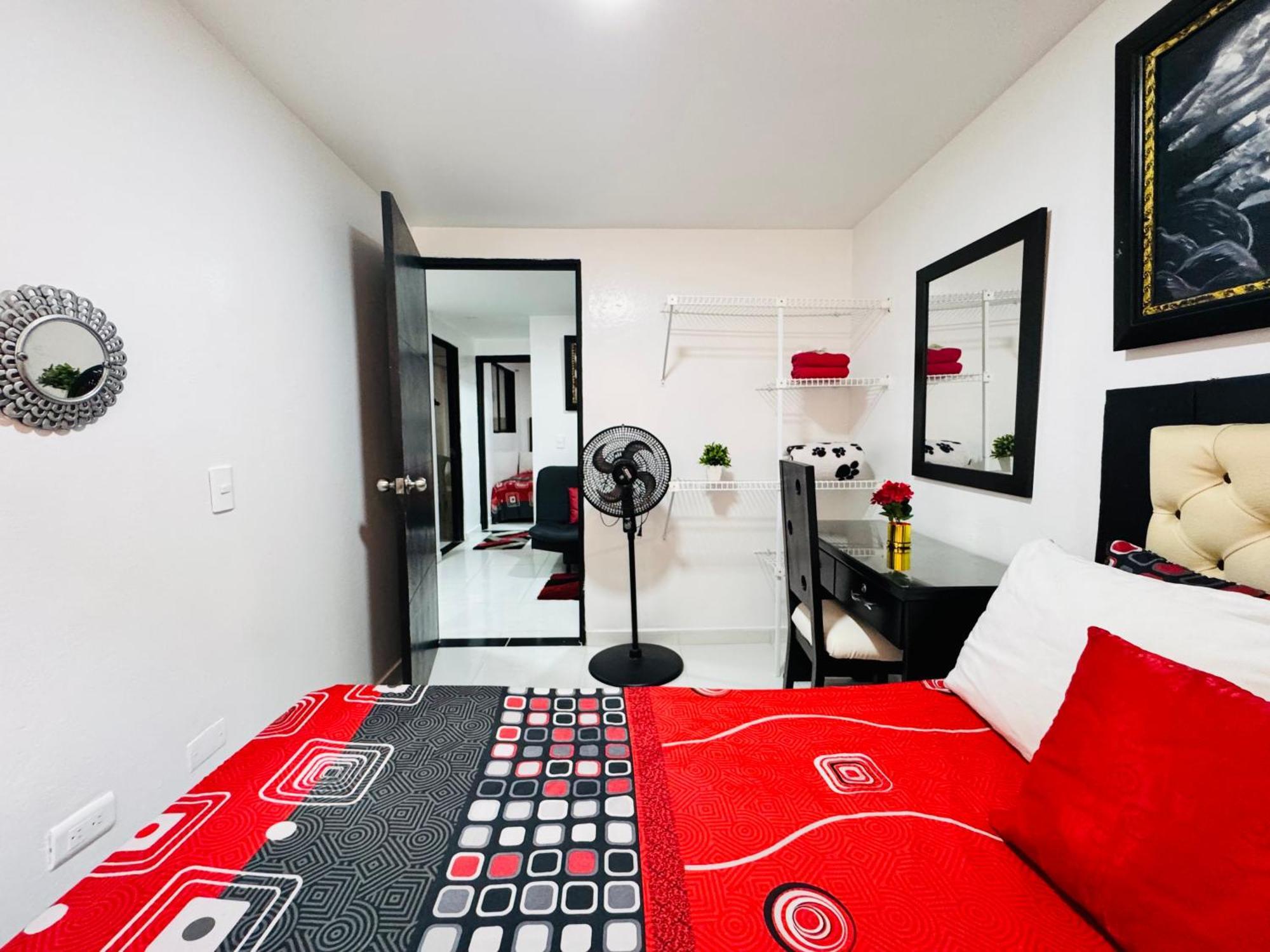 Victory Apartments: Cozy With Wi-fi & Shared Terrace In Apartment *