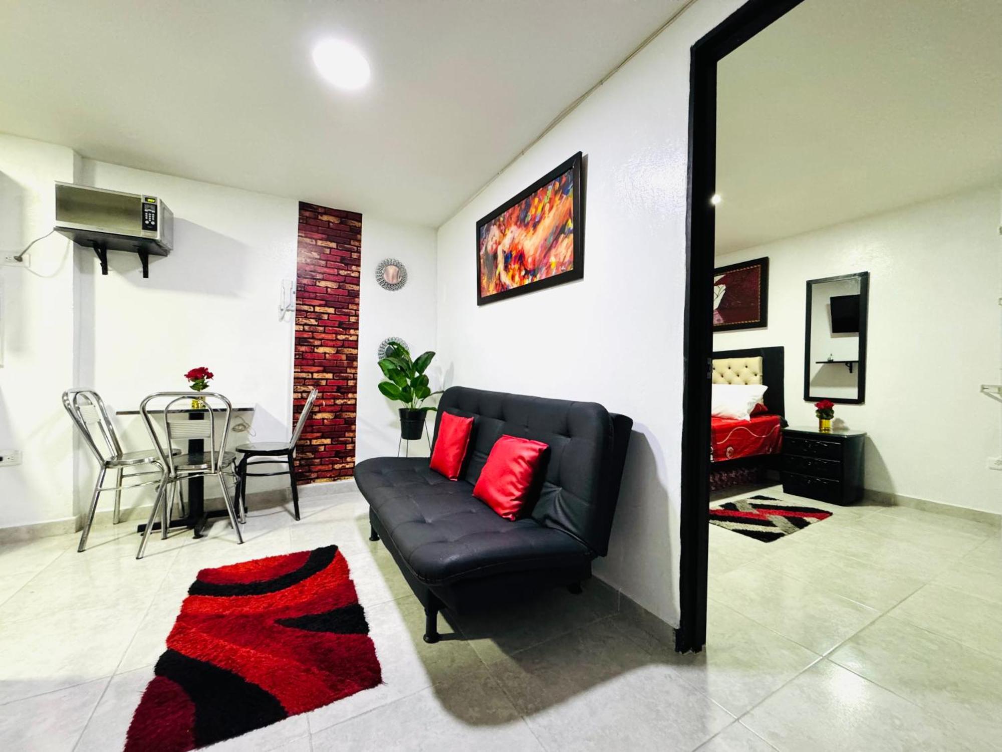 Apartment Victory Apartments: Cozy With Wi-fi & Shared Terrace In Medellin