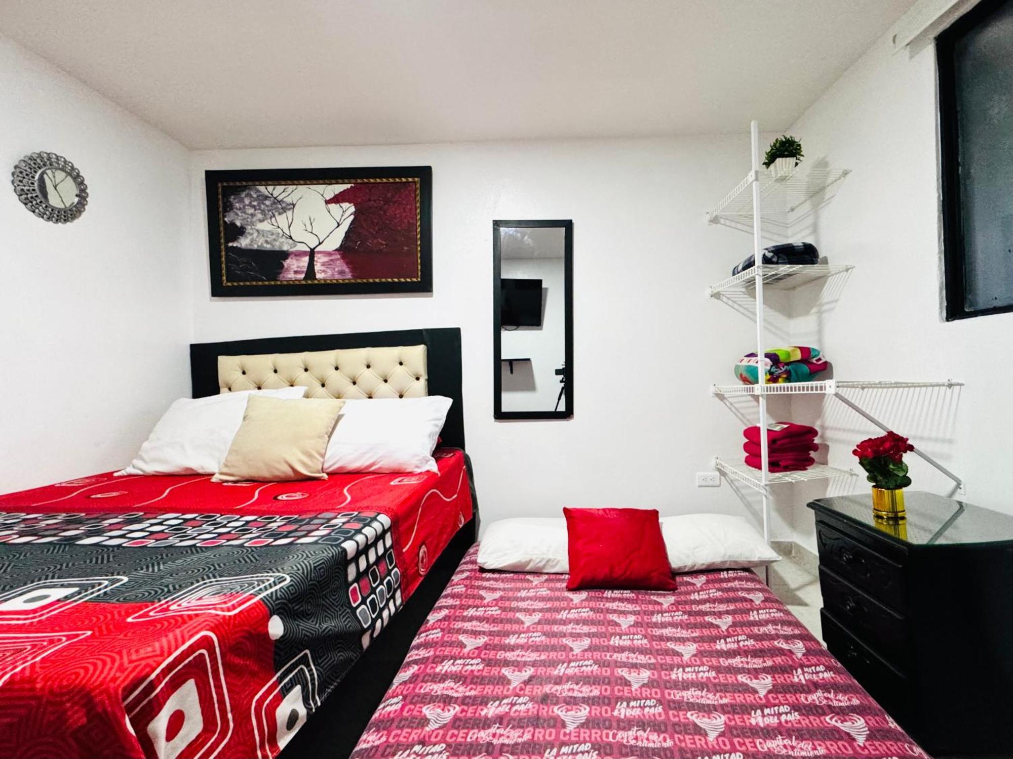 Victory Apartments: Cozy With Wi-fi & Shared Terrace In Medellin