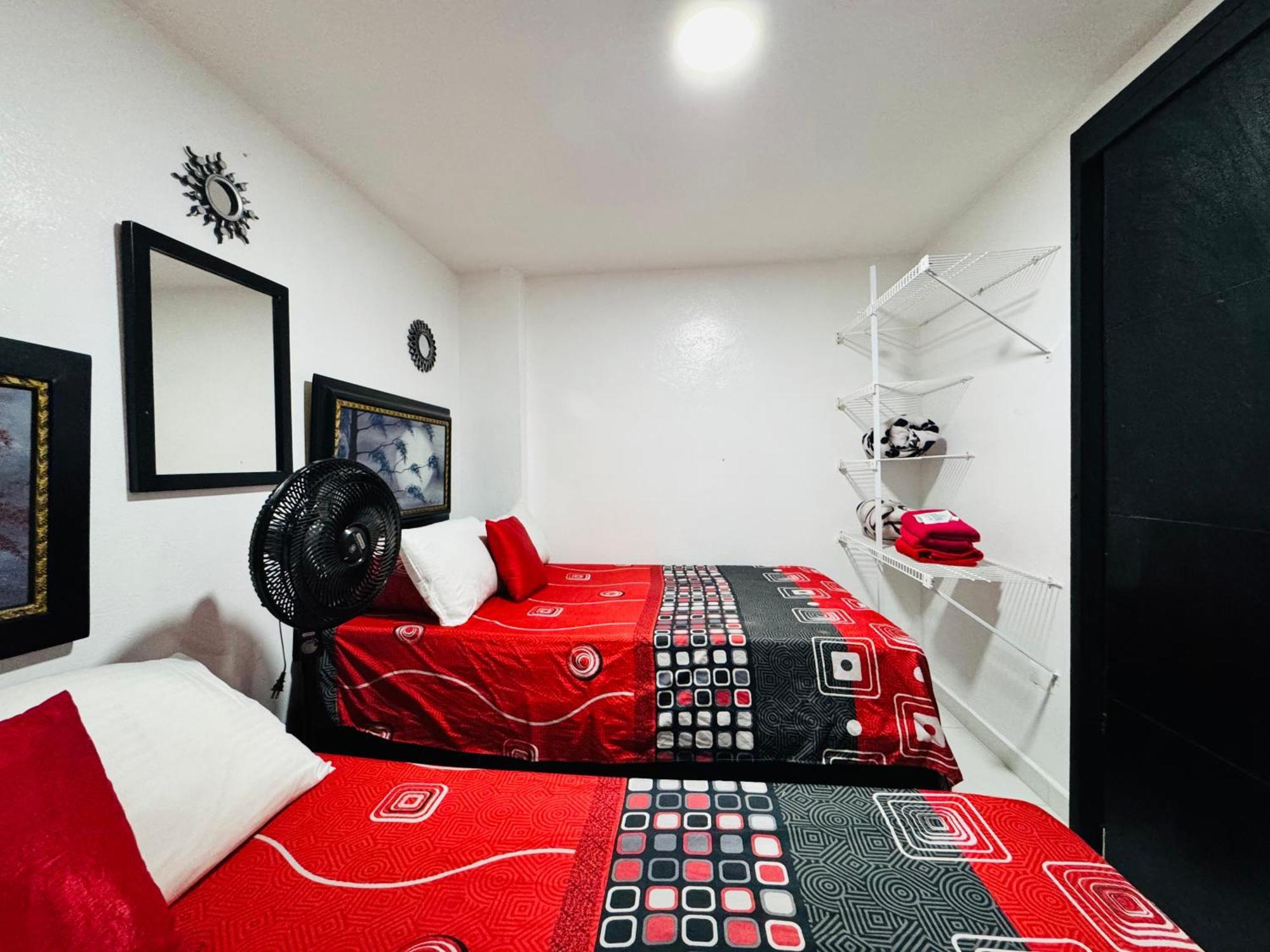 Victory Apartments: Cozy With Wi-fi & Shared Terrace In Apartment