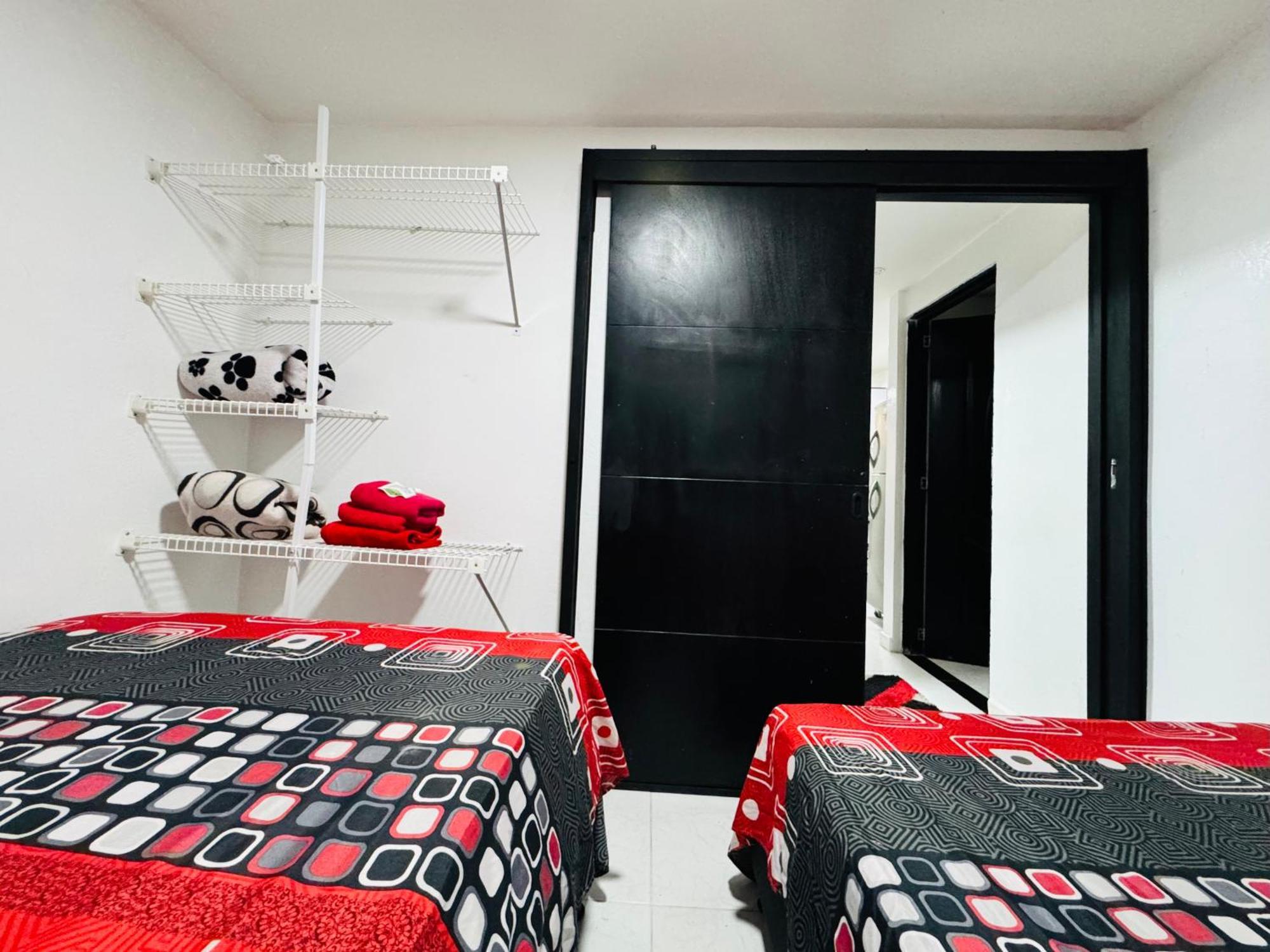 Apartment Victory Apartments: Cozy With Wi-fi & Shared Terrace In Medellin