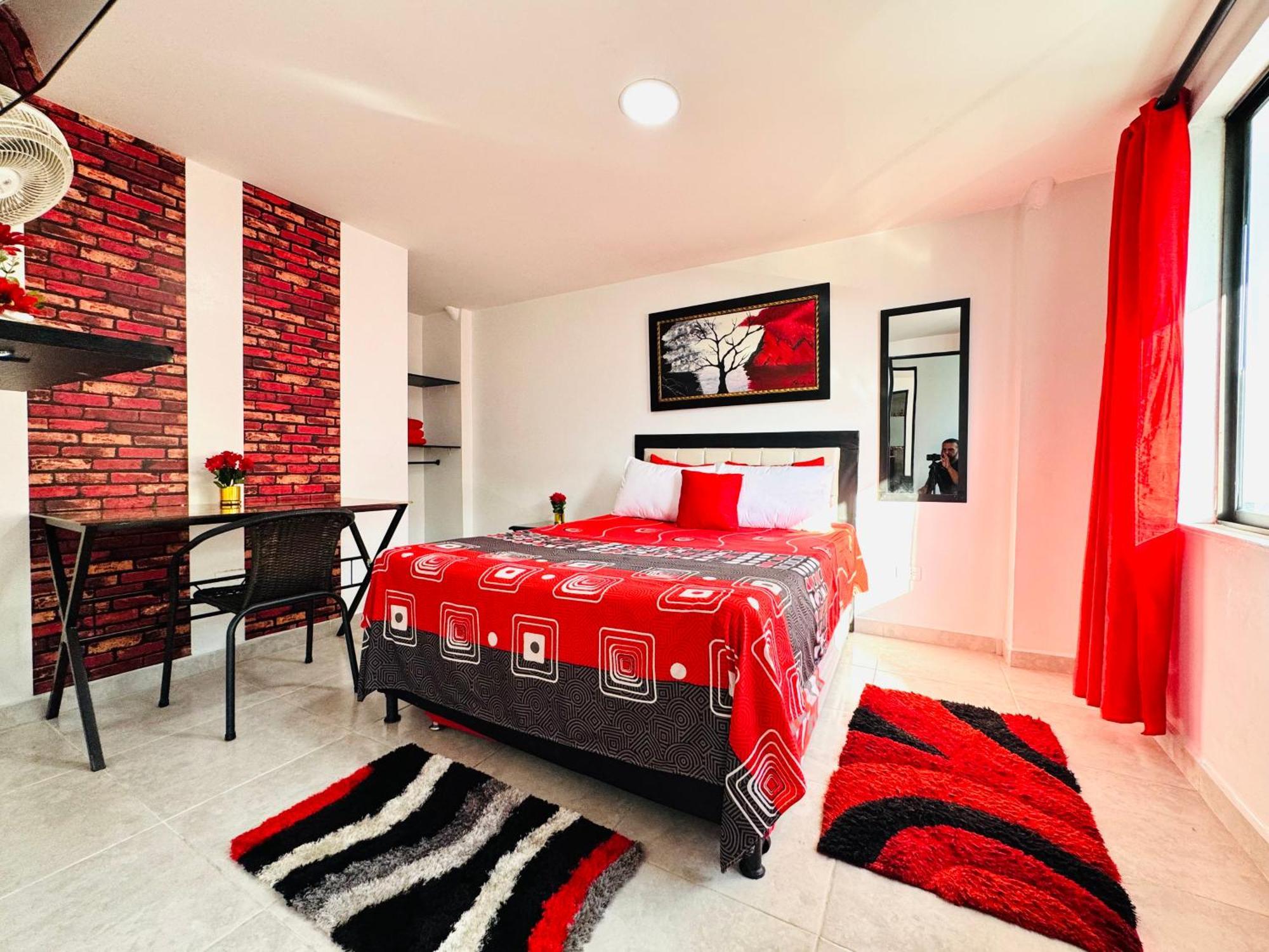Victory Apartments: Cozy With Wi-fi & Shared Terrace In Apartment