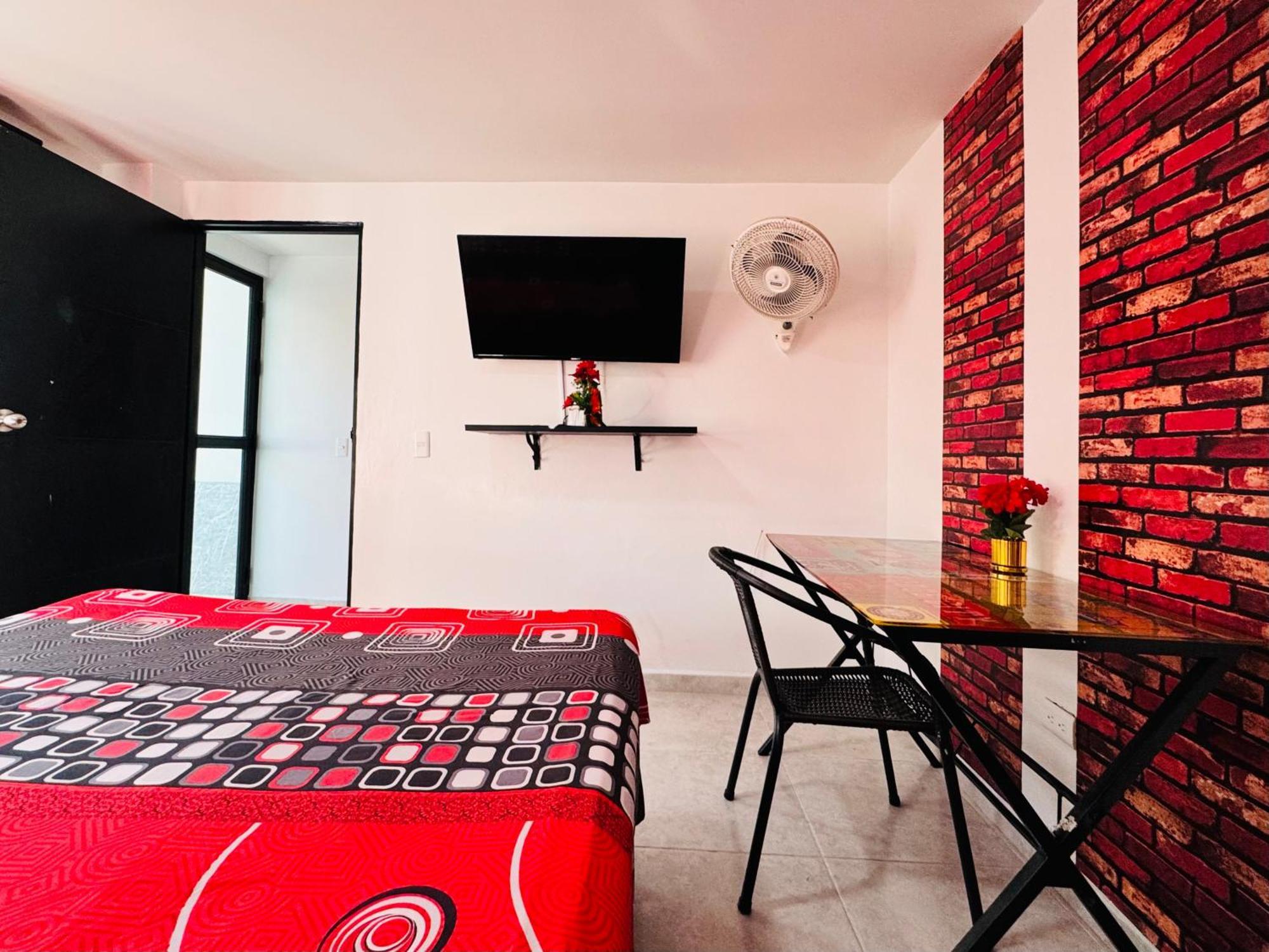 Victory Apartments: Cozy With Wi-fi & Shared Terrace In Apartment