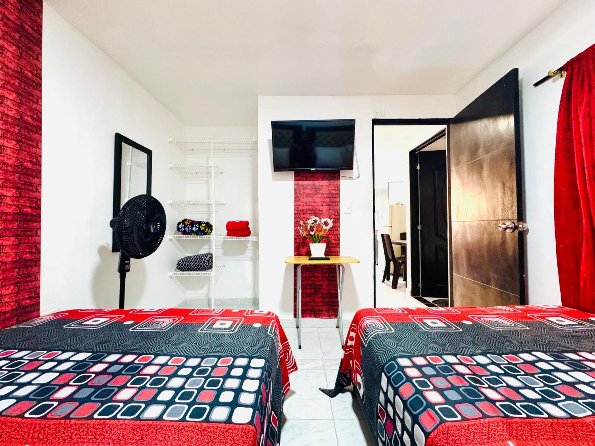 Apartment Victory Apartments: Cozy With Wi-fi & Shared Terrace In