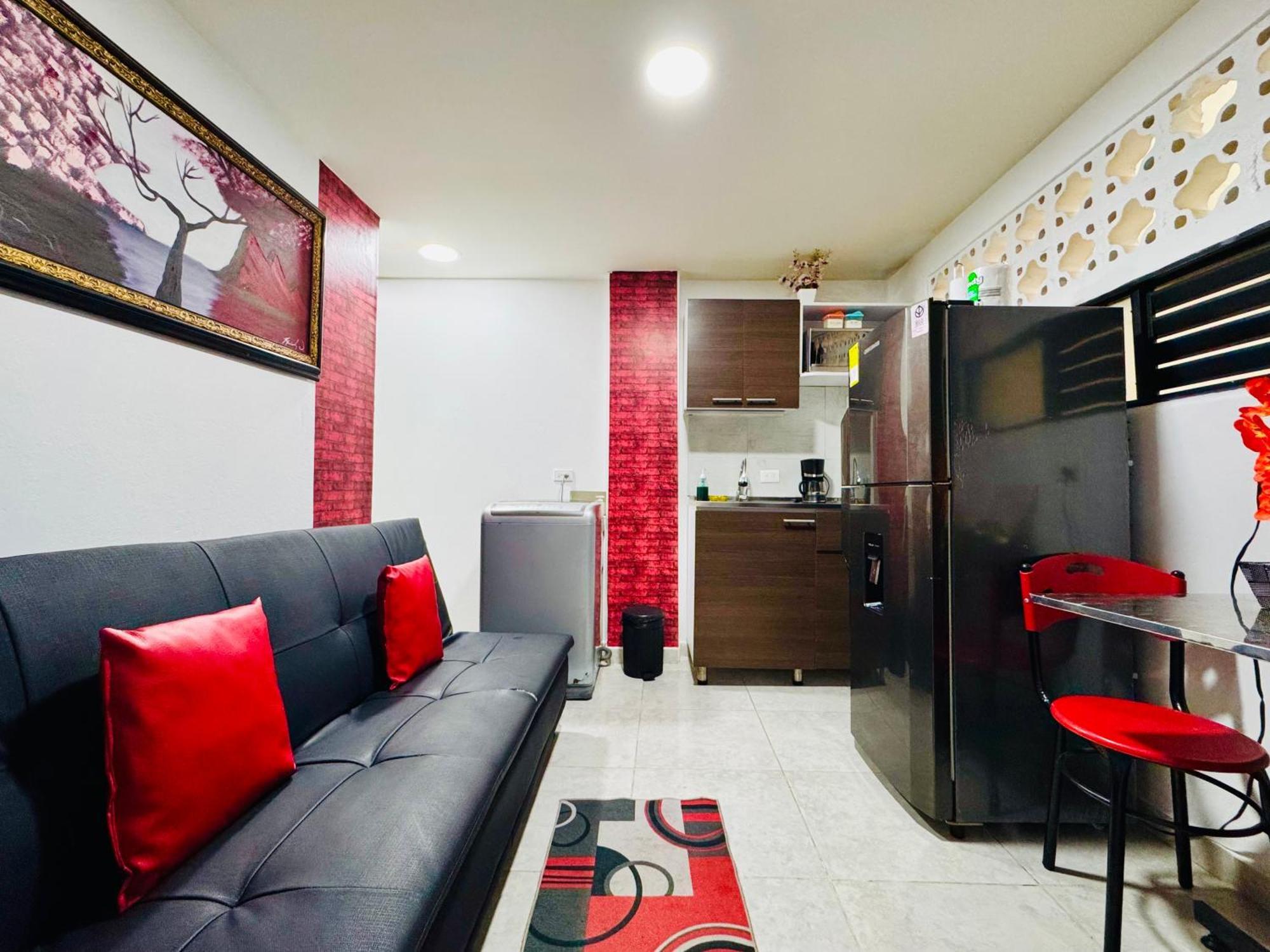Victory Apartments: Cozy With Wi-fi & Shared Terrace In Apartment *