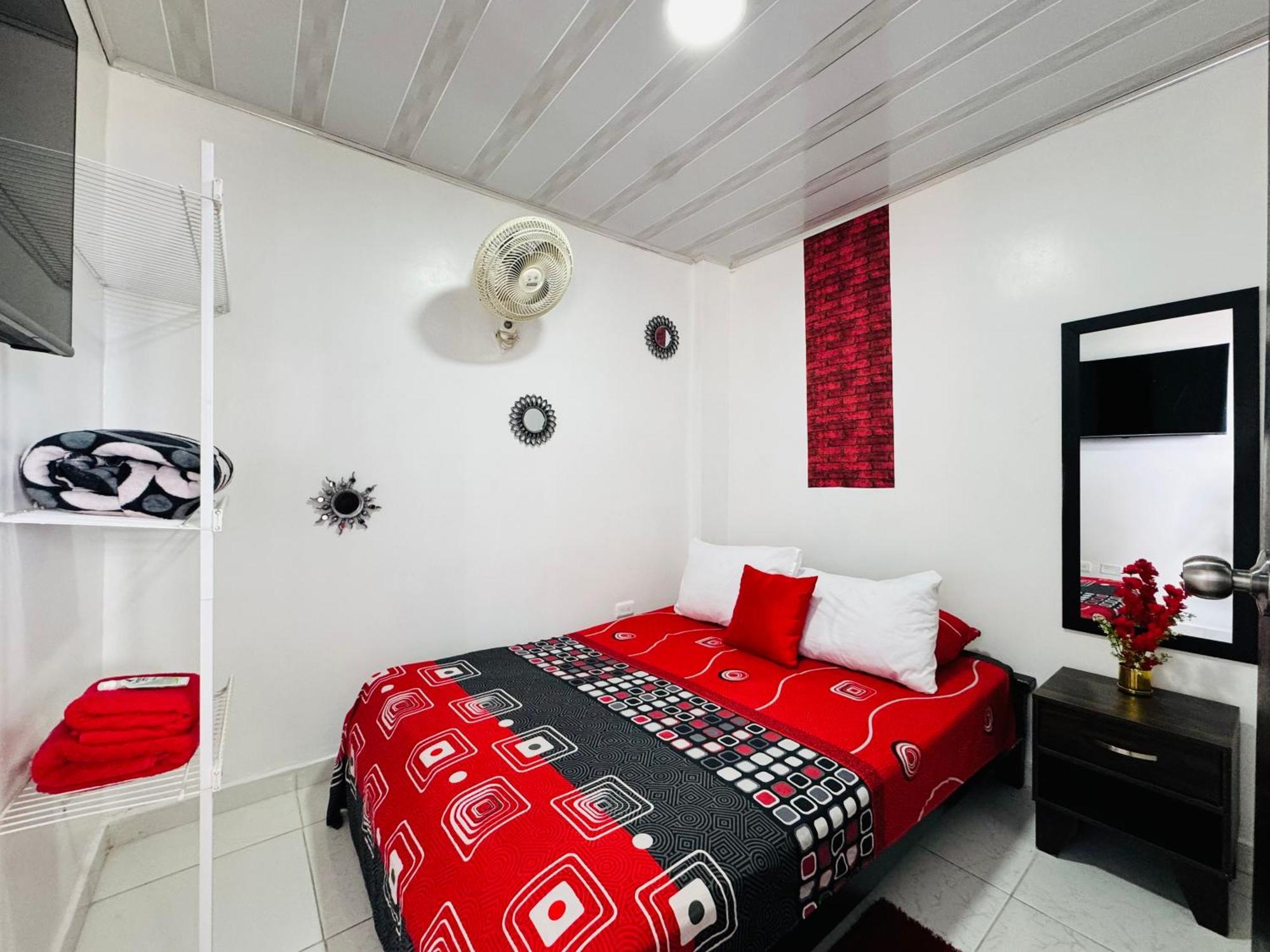 Apartment Victory Apartments: Cozy With Wi-fi & Shared Terrace In Medellin