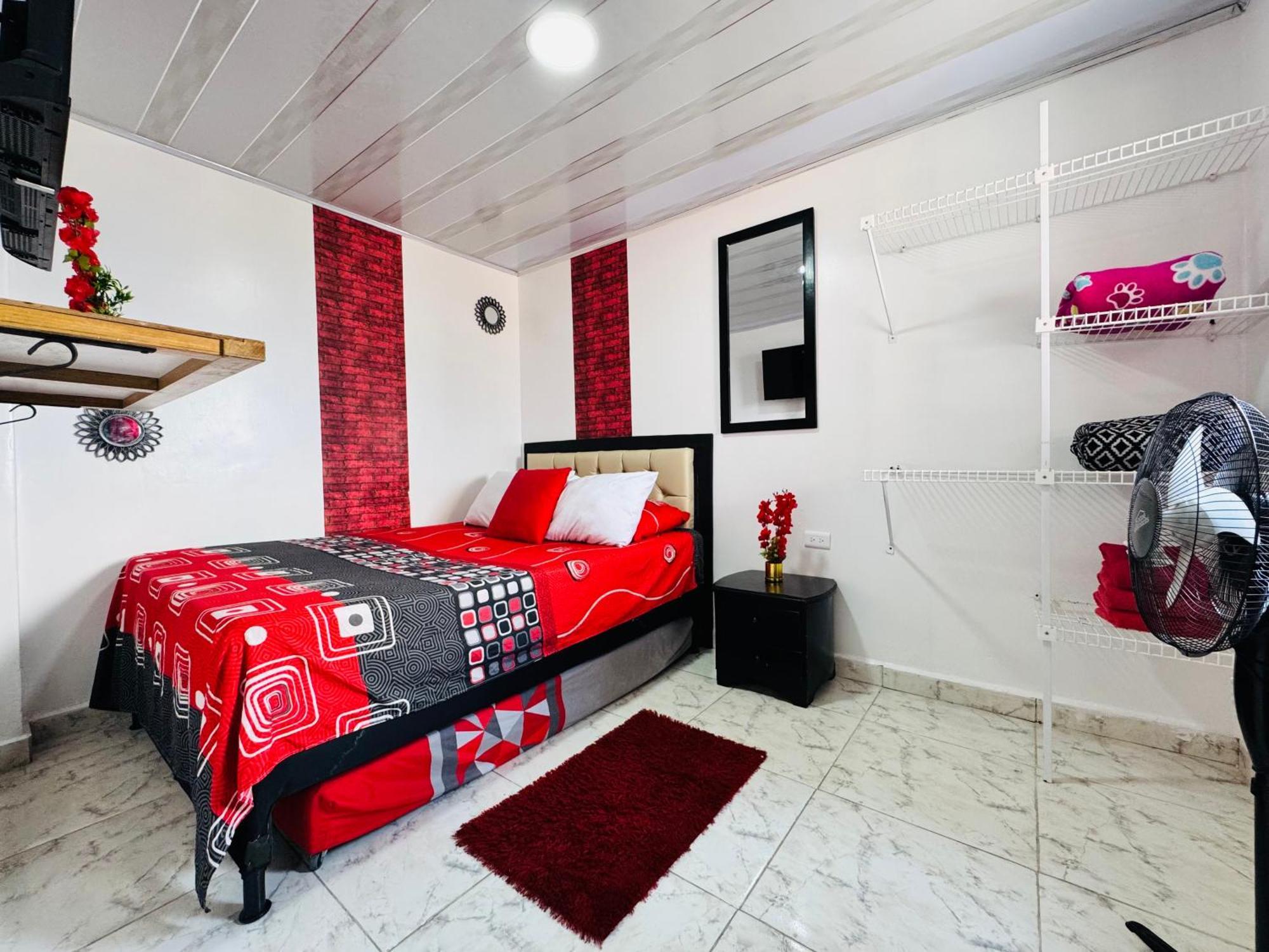 Victory Apartments: Cozy With Wi-fi & Shared Terrace In Apartment