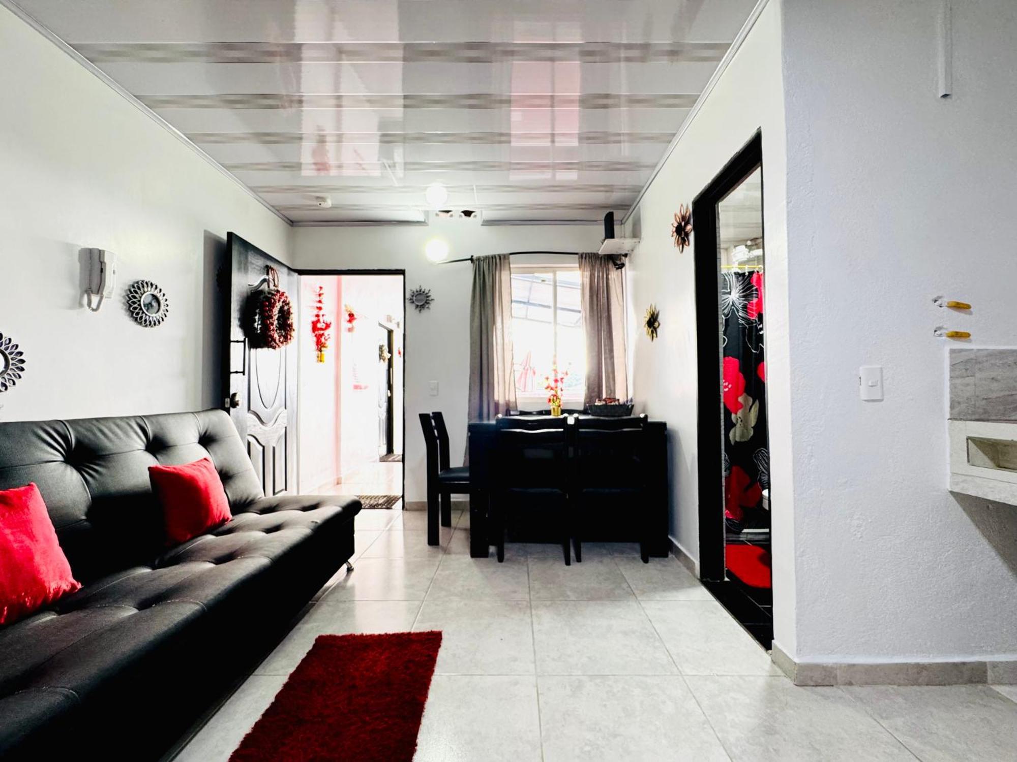 Apartment Victory Apartments: Cozy With Wi-fi & Shared Terrace In