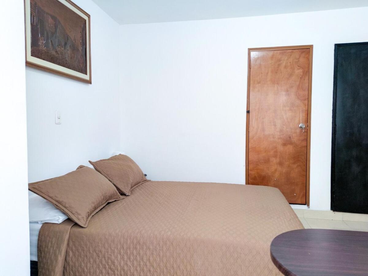 Casa Amplia En * Medellin
