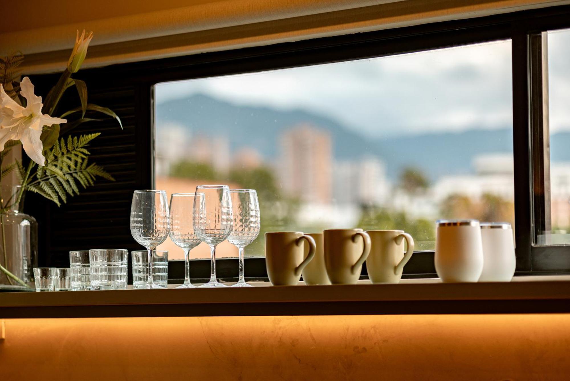 Aparthotel Stratasix *