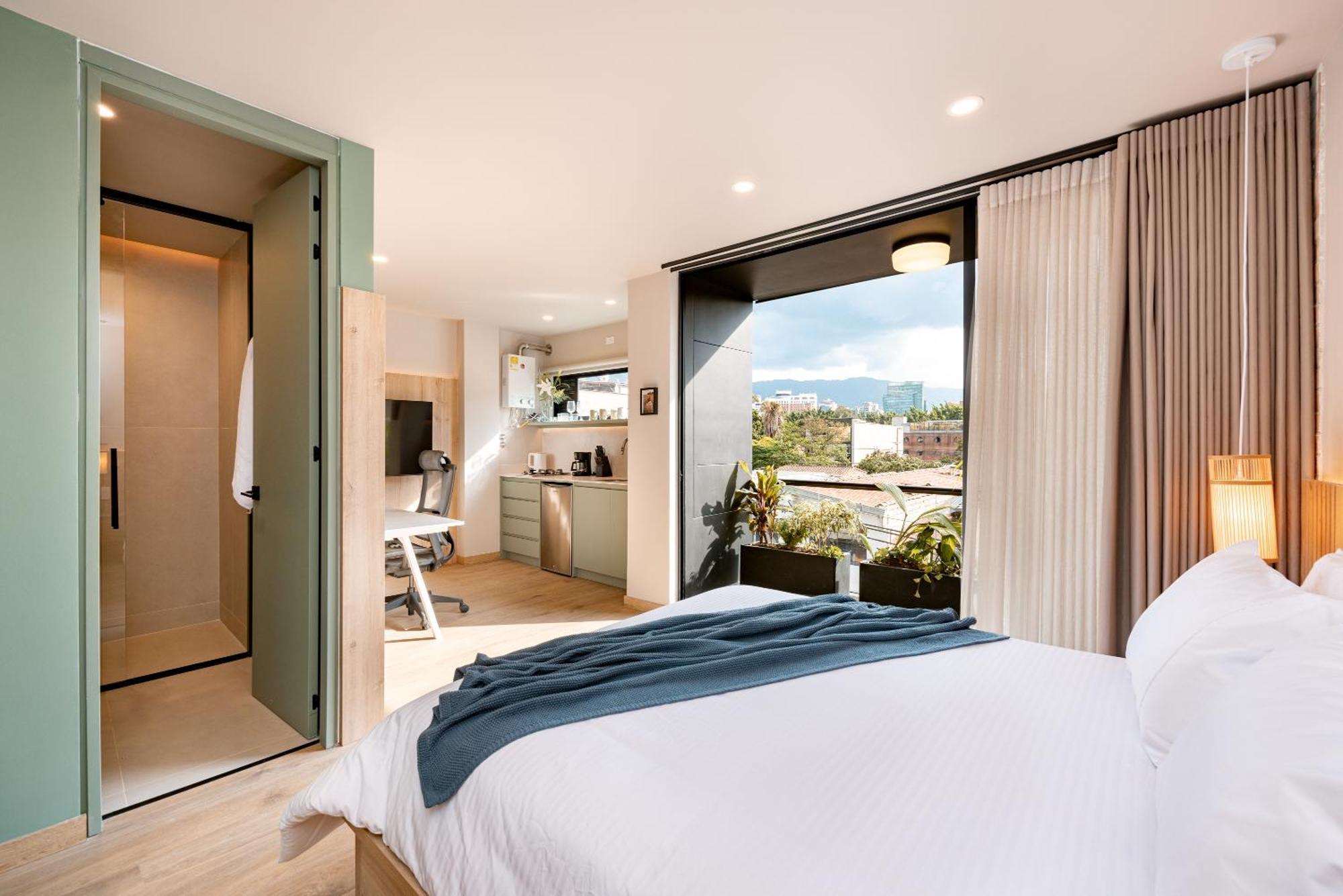 Aparthotel Stratasix Medellin