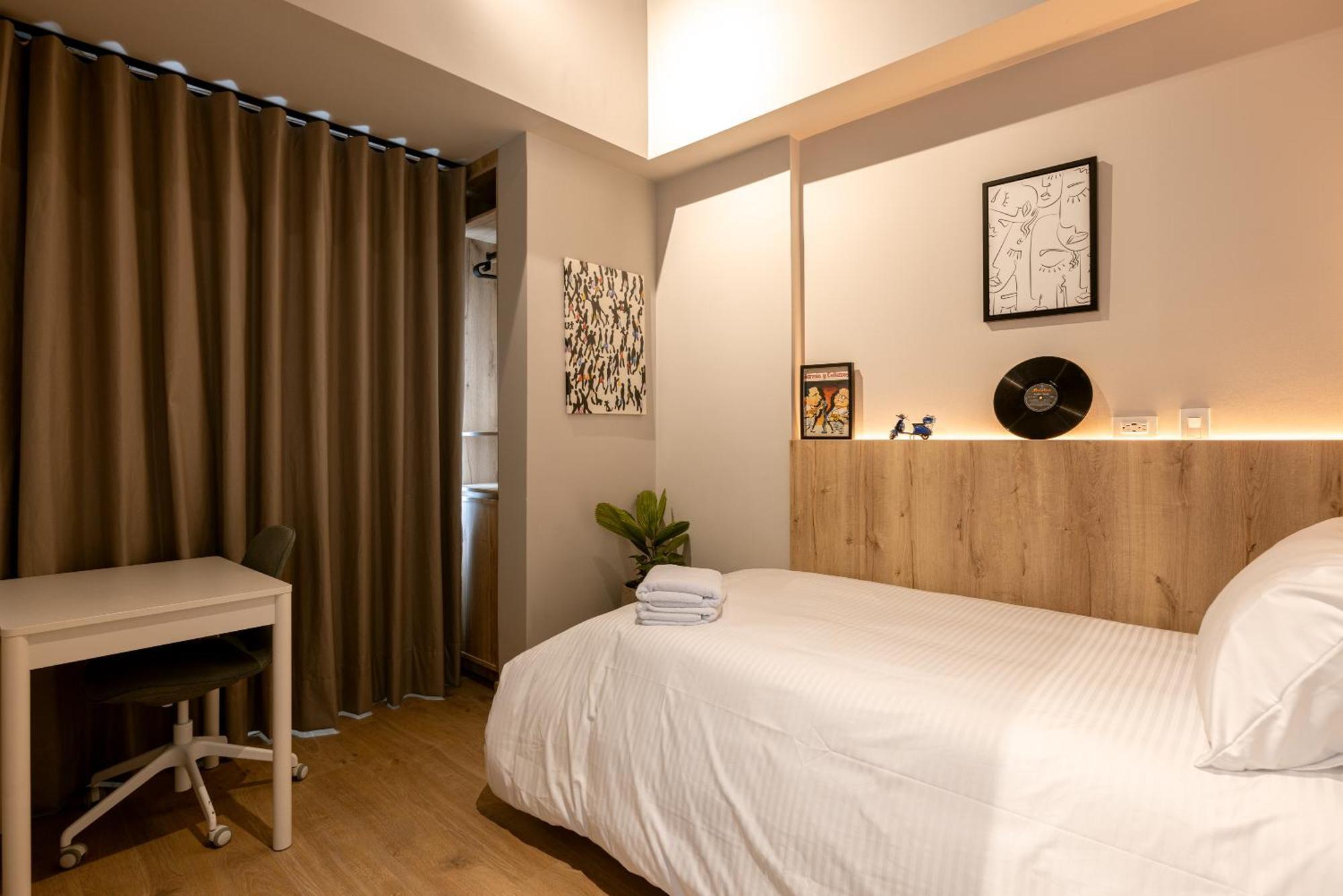 Stratasix Aparthotel
