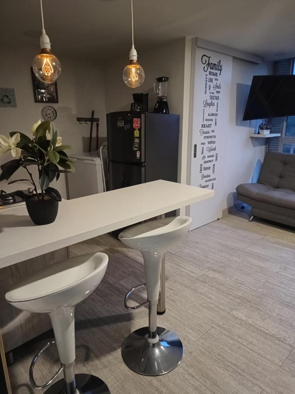 Familias Hasta 4 Personas Pobladosuite Apartment Medellin