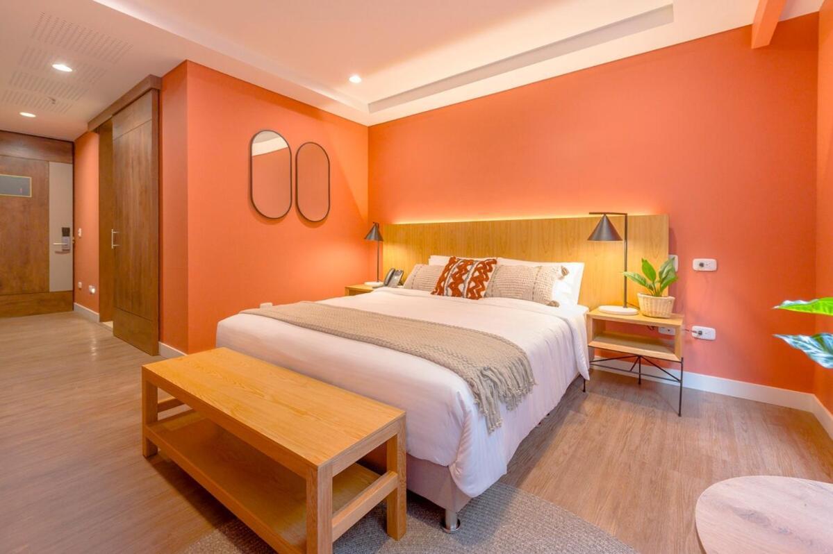 Apartment Elegant Steps From El Tesoro Mall 304 Medellin
