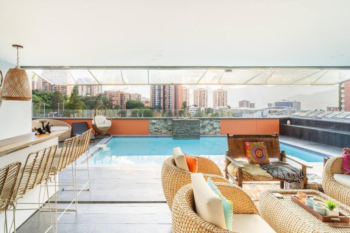 Amazing Ph In Poblado 5bd & Heated Pool! * Medellin