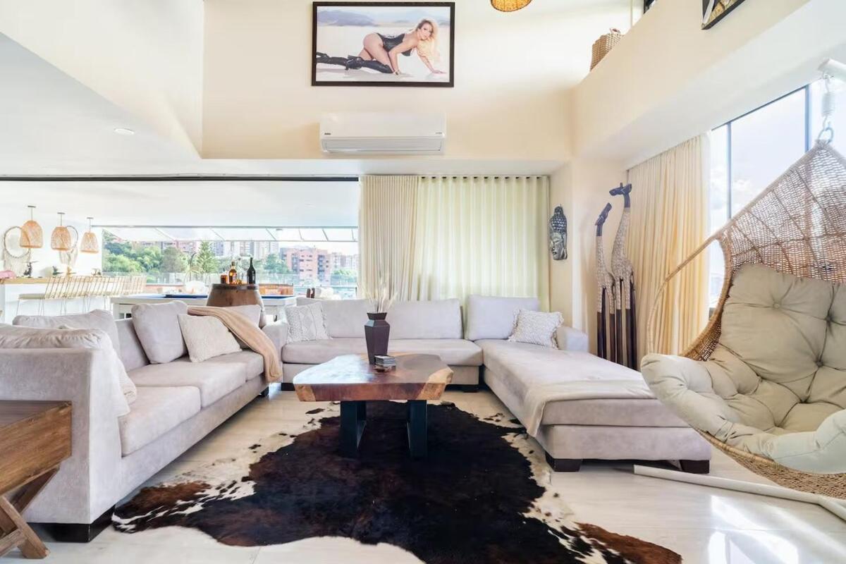 Amazing Ph In Poblado 5bd & Heated Pool!