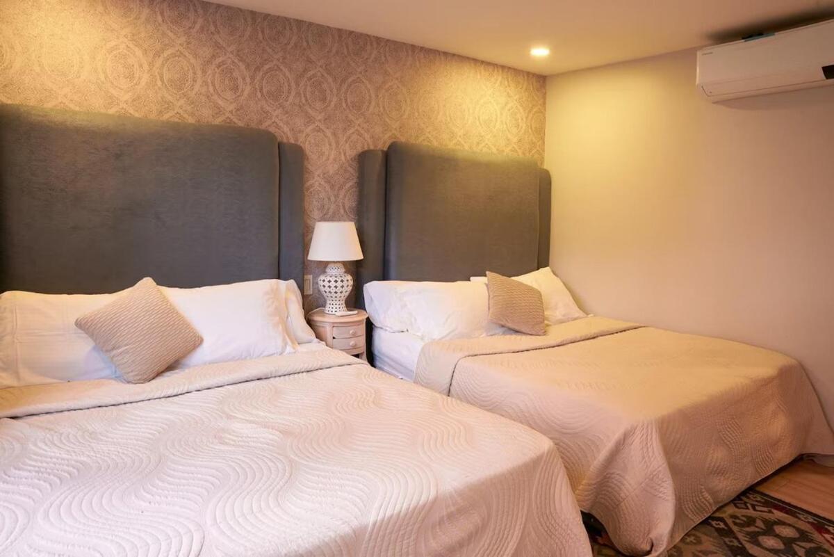 Amazing Ph In Poblado 5bd & Heated Pool! * Medellin