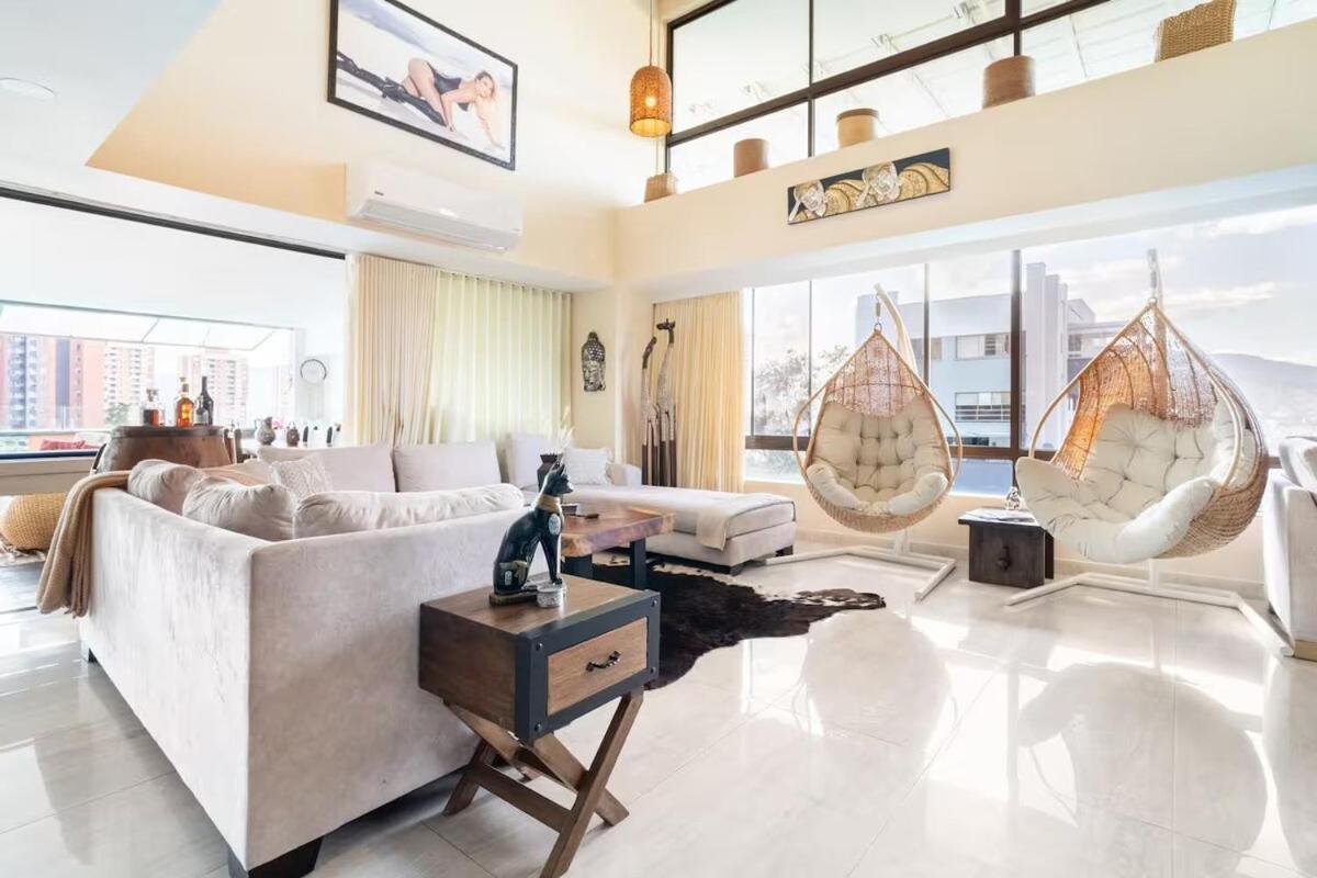 Apartment Amazing Ph In Poblado 5bd & Heated Pool! *