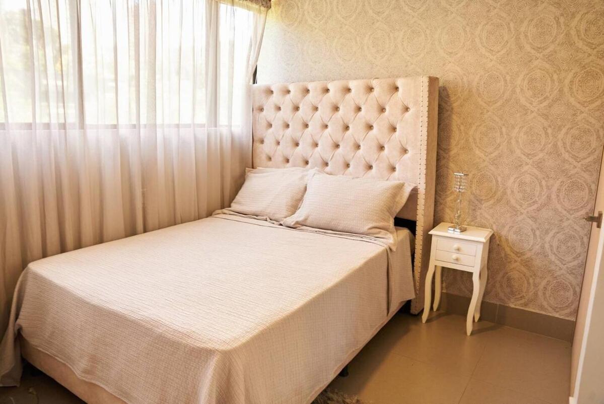 Amazing Ph In Poblado 5bd & Heated Pool! Apartment *