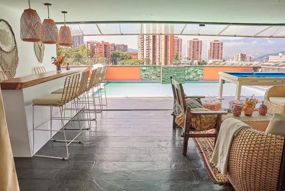 Apartment Amazing Ph In Poblado 5bd & Heated Pool!