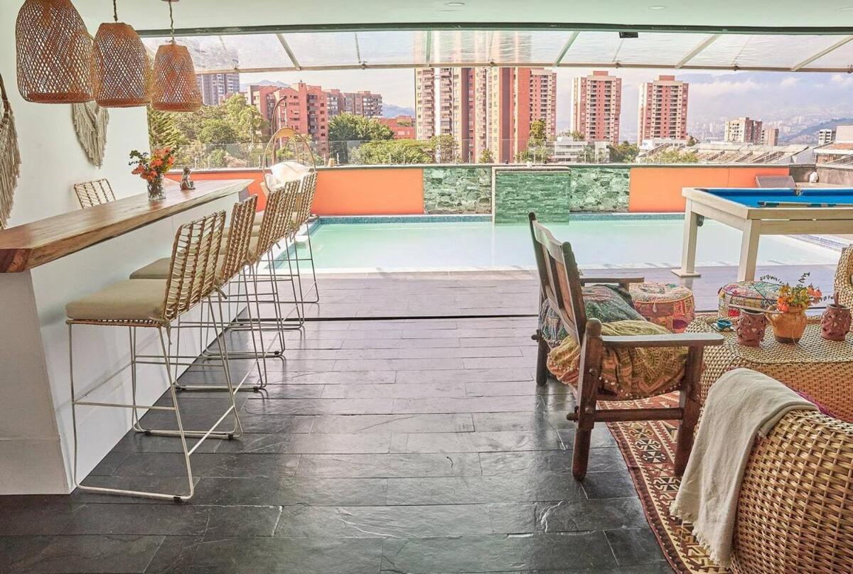 Amazing Ph In Poblado 5bd & Heated Pool! * Medellin