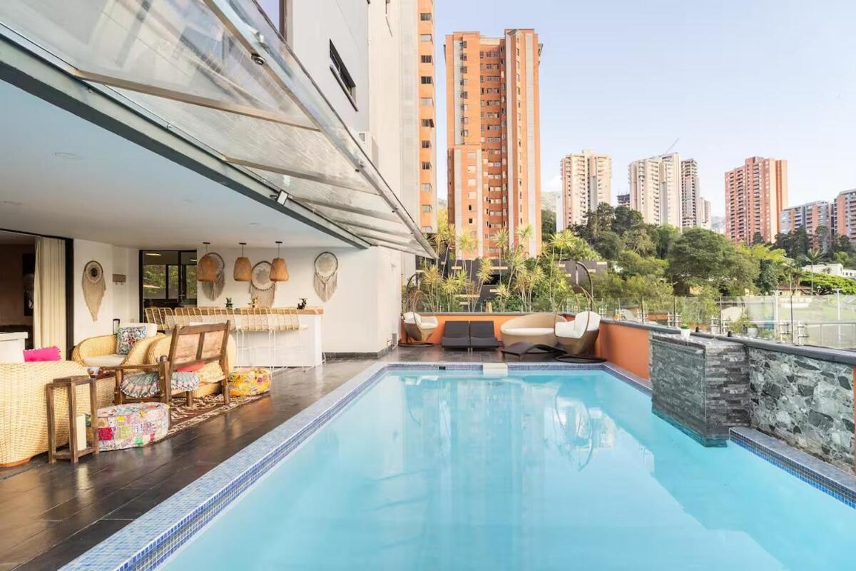 Amazing Ph In Poblado 5bd & Heated Pool! * Medellin