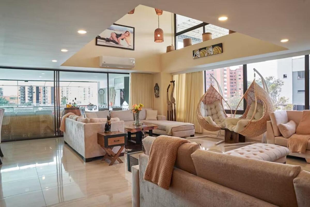 Amazing Ph In Poblado 5bd & Heated Pool! Apartment *