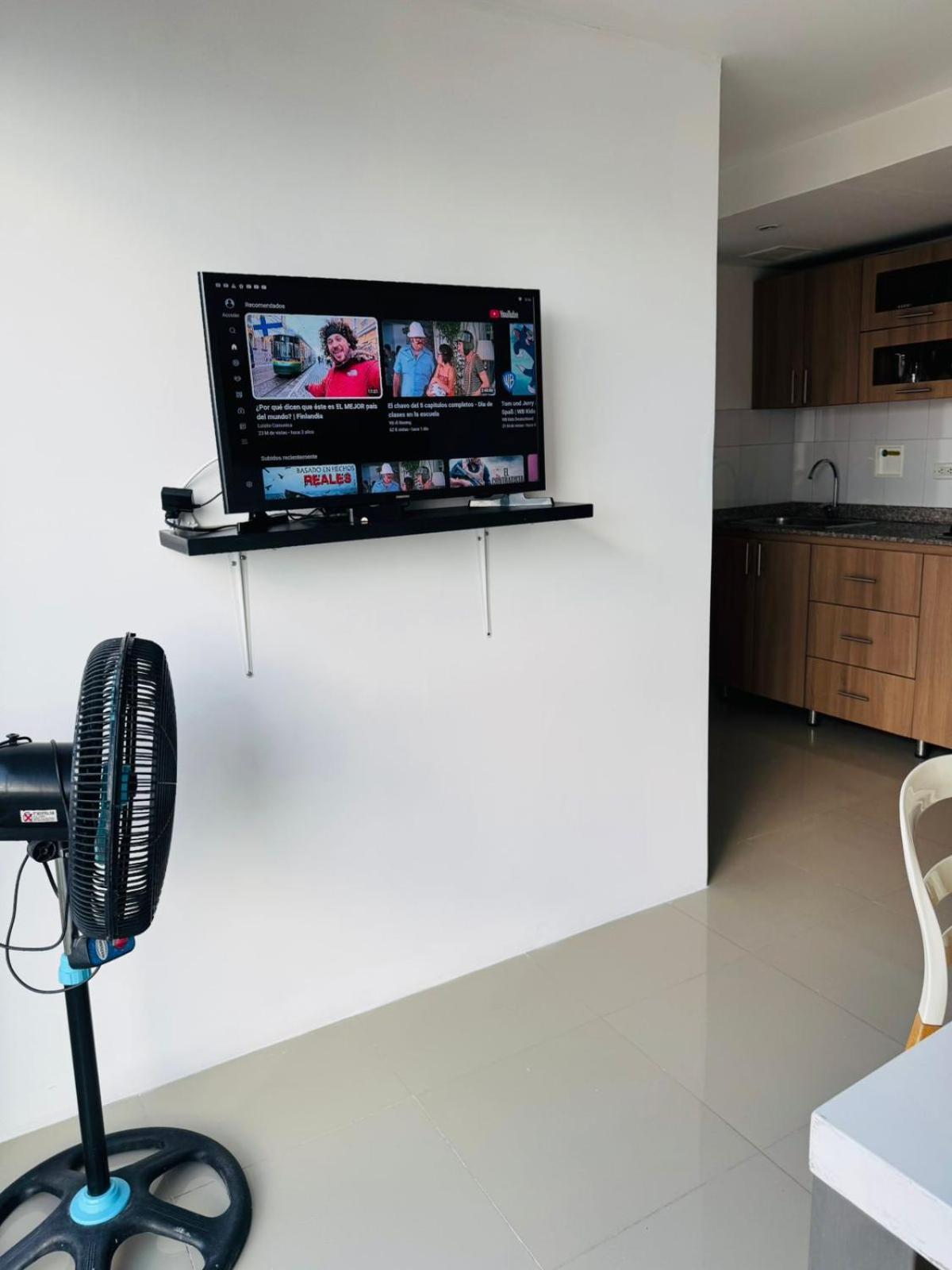 Grandioso Muy Cerca A Provenza 201 Apartment