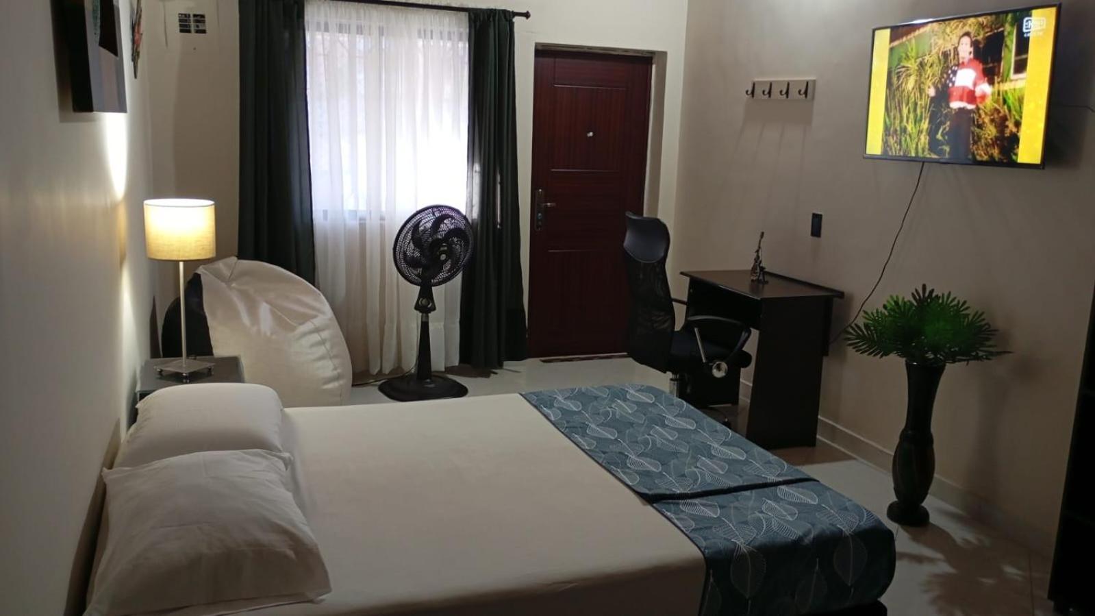 Apartmento En Laureles * Medellin