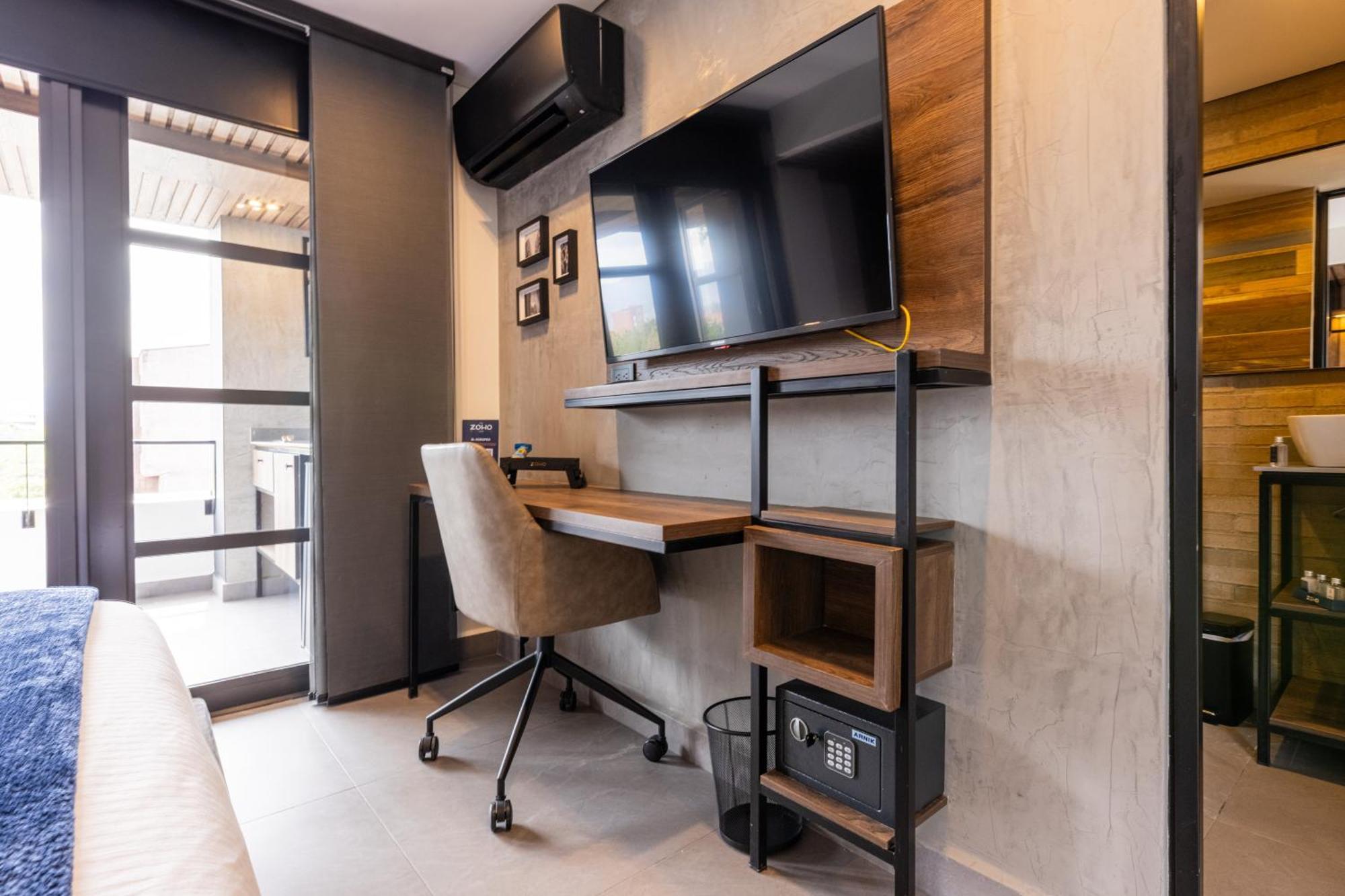The Zoho Livin 4* Medellín