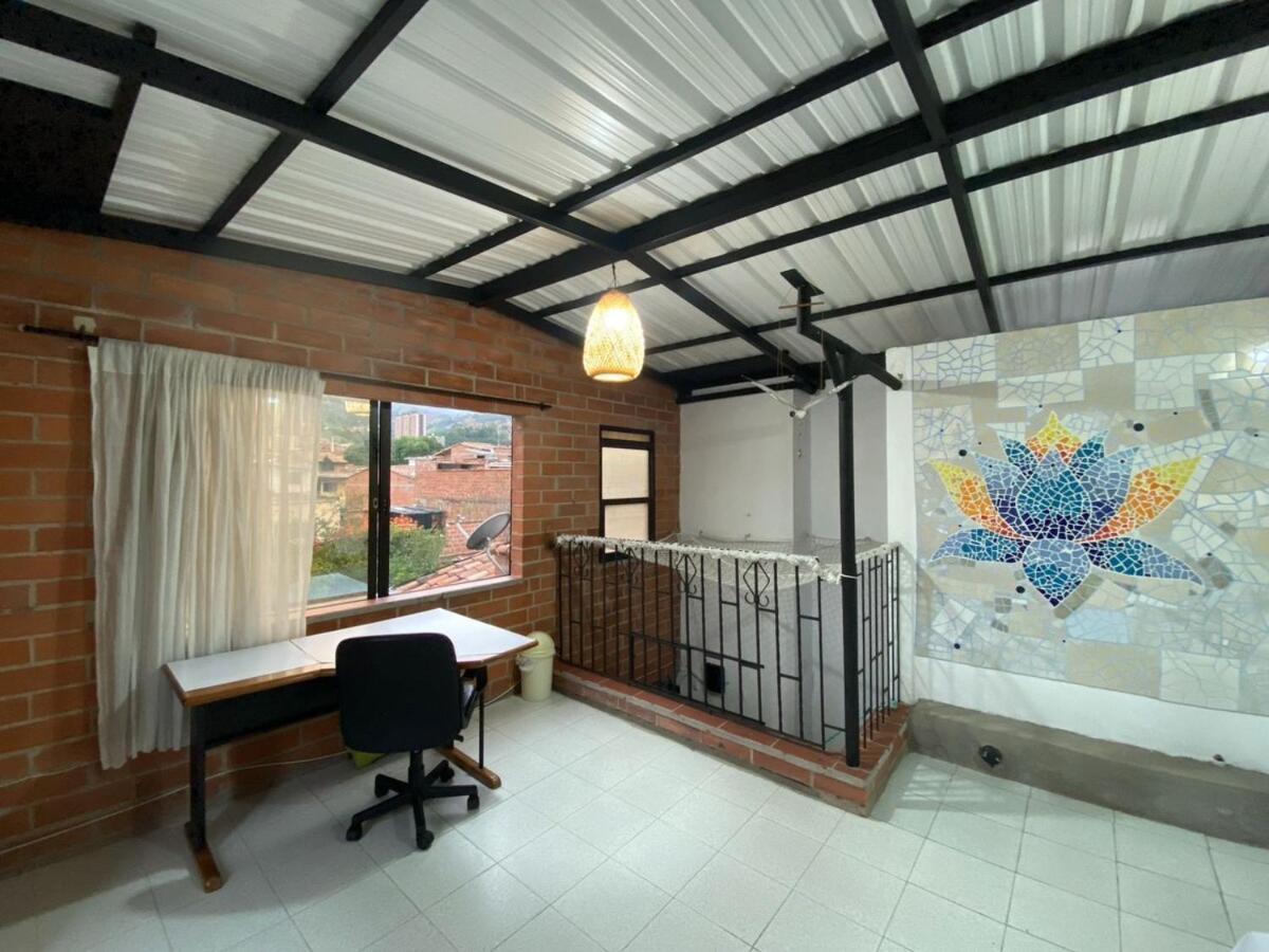 Apartment En Casa Ithaca En Floresta - Santa Lucia Medellin