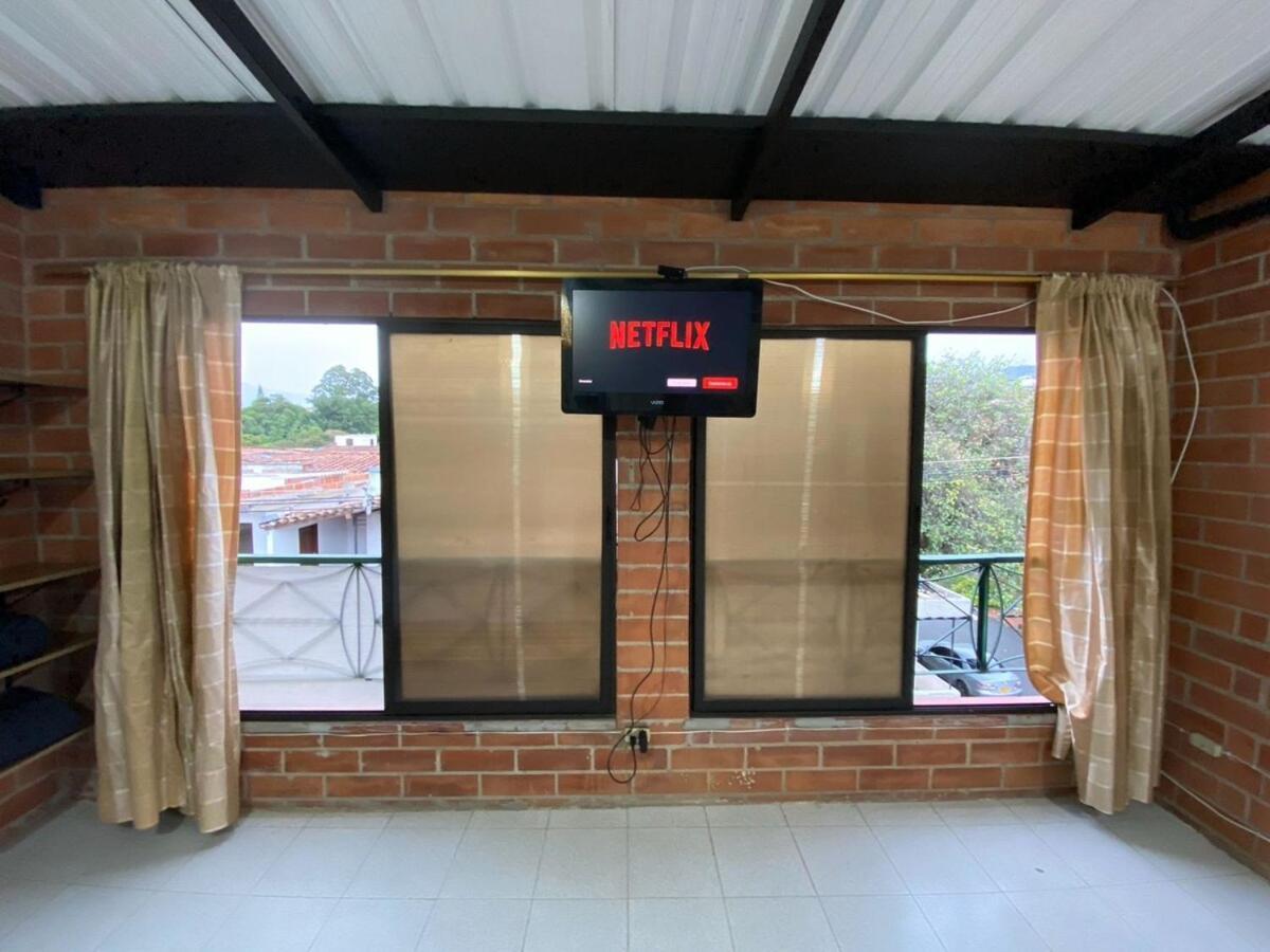 En Casa Ithaca En Floresta - Santa Lucia * Medellin