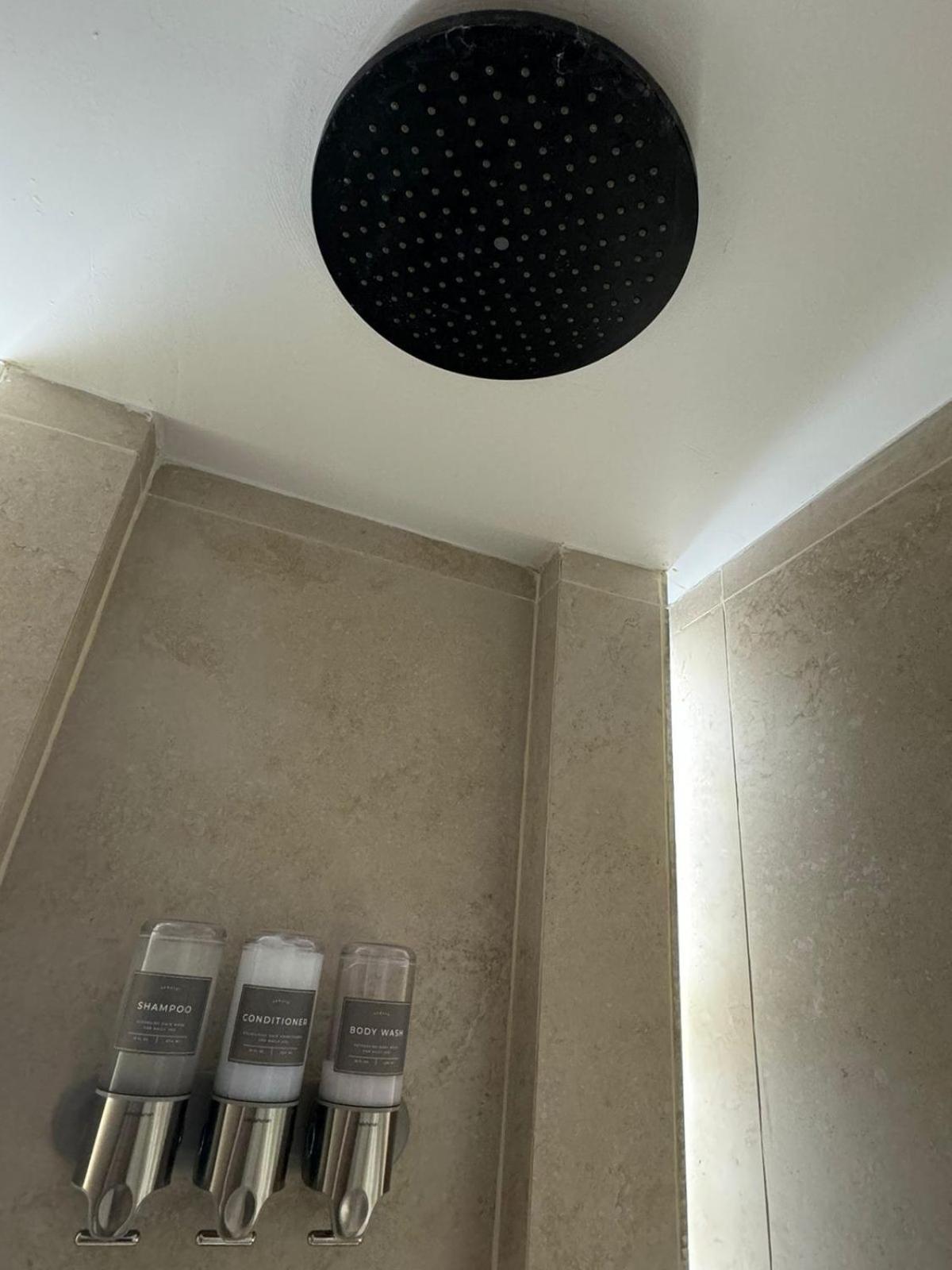 Apartment Luxury Jacuzzi Air Conditioning Fireplace And King Bed Medellin