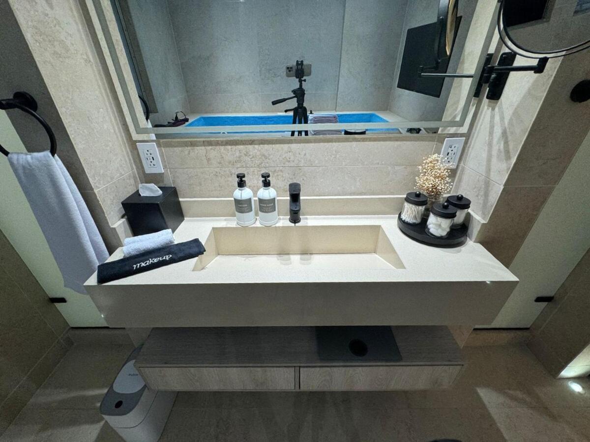 Luxury Jacuzzi Air Conditioning Fireplace And King Bed * Medellin