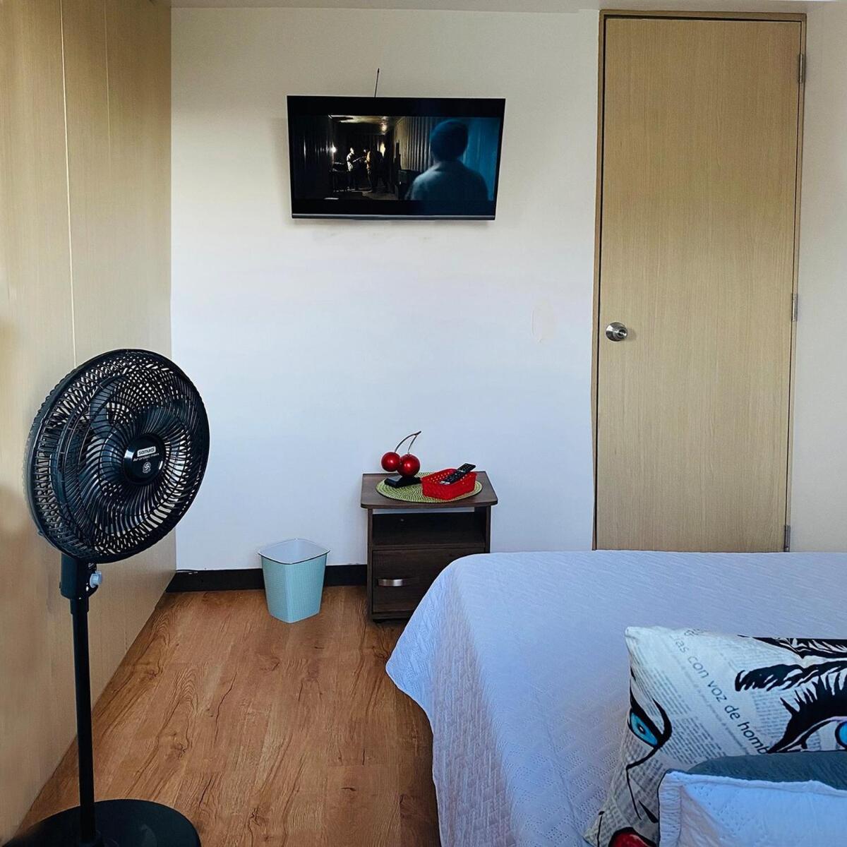 Tu Hogar Temporal En Medellin, Moderno, Comodo, Bien Ubicado Y Wifi 400 Medellin
