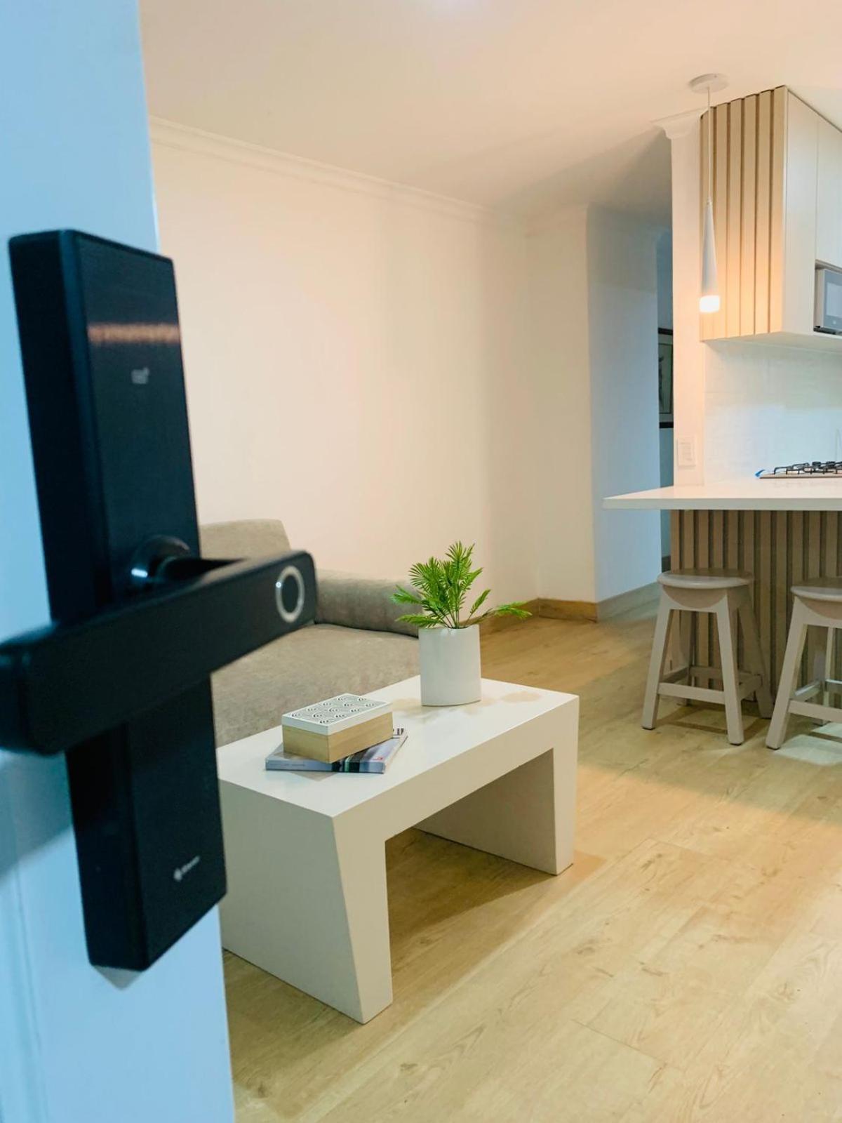 Twin Damasco Apartment *