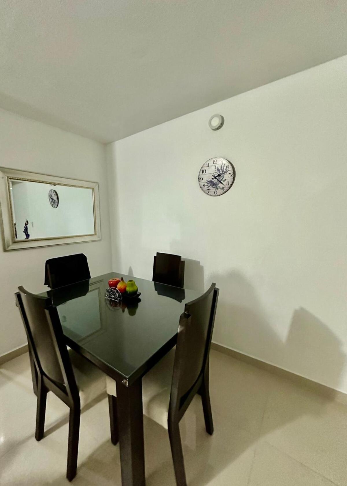 Medellin, Suramericana Apartment