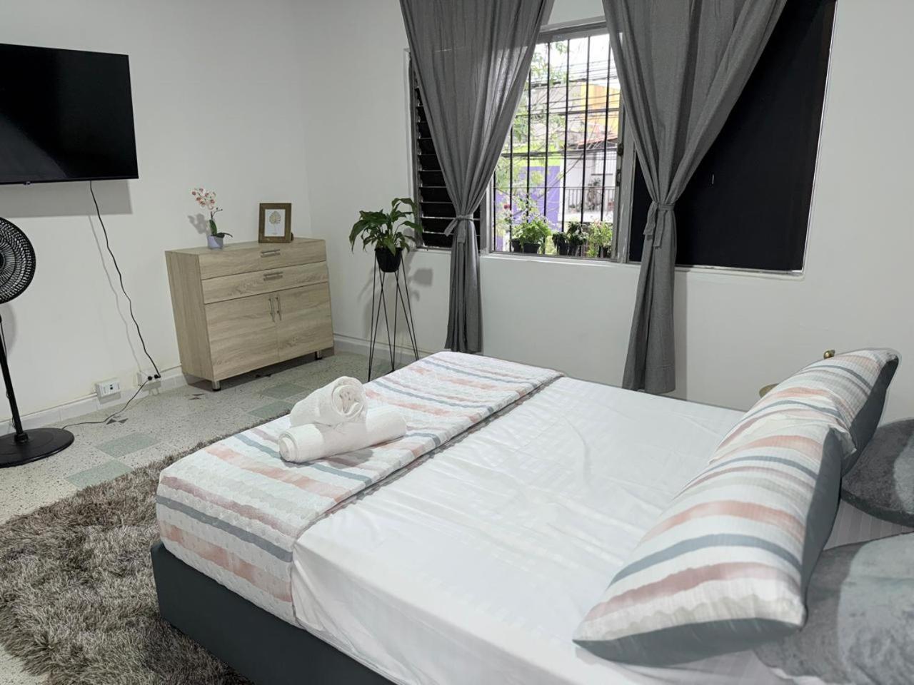 La Costena 1 * Medellin