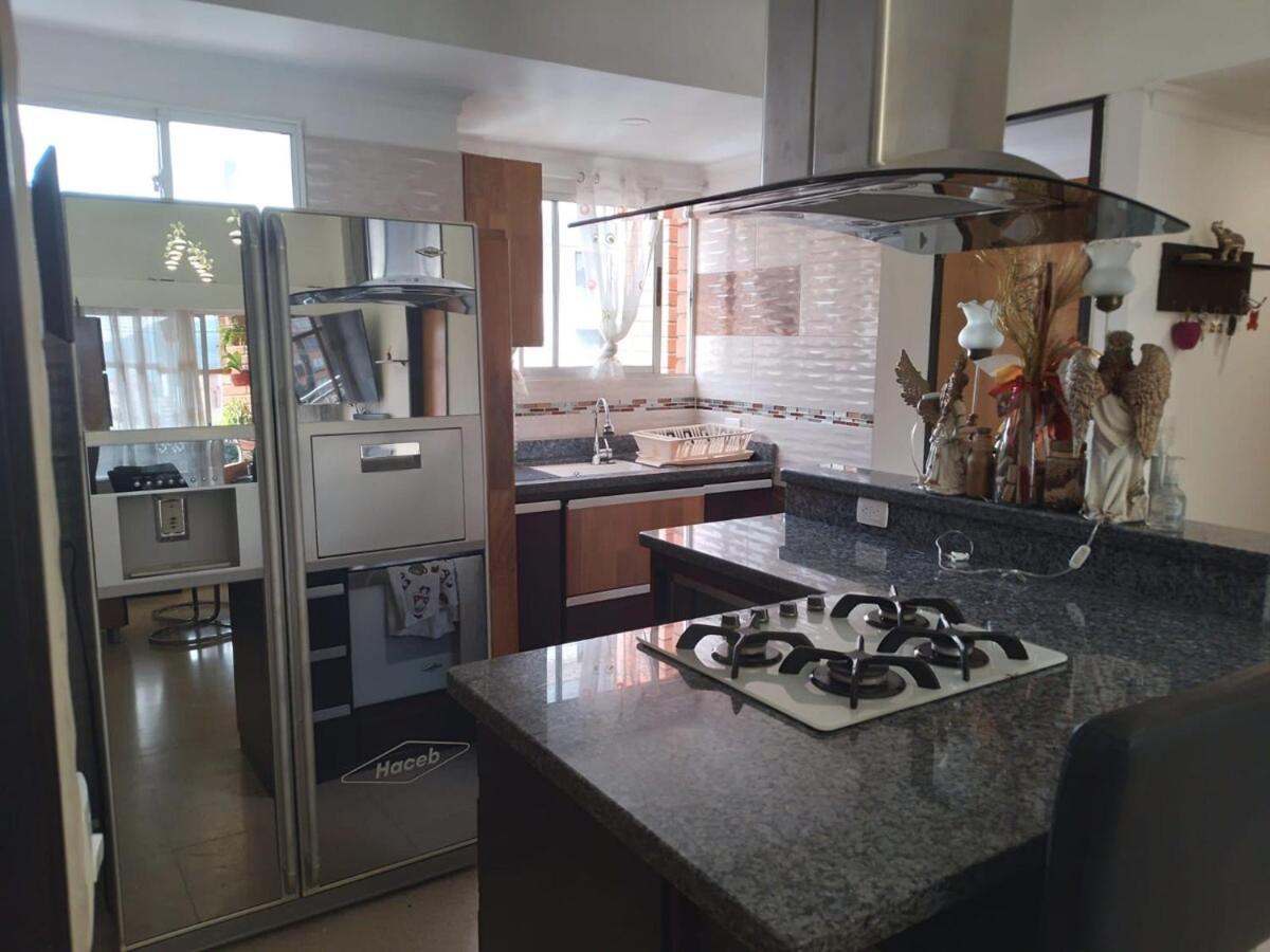 Laureles Excellent Vista *