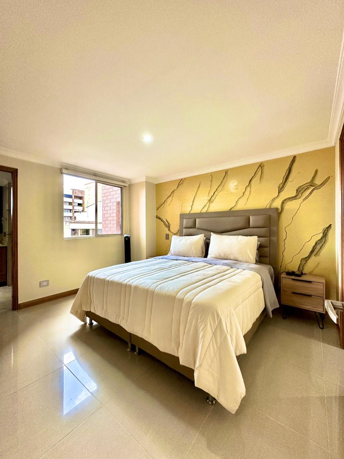 Beautiful Laureles Apartment Medellin