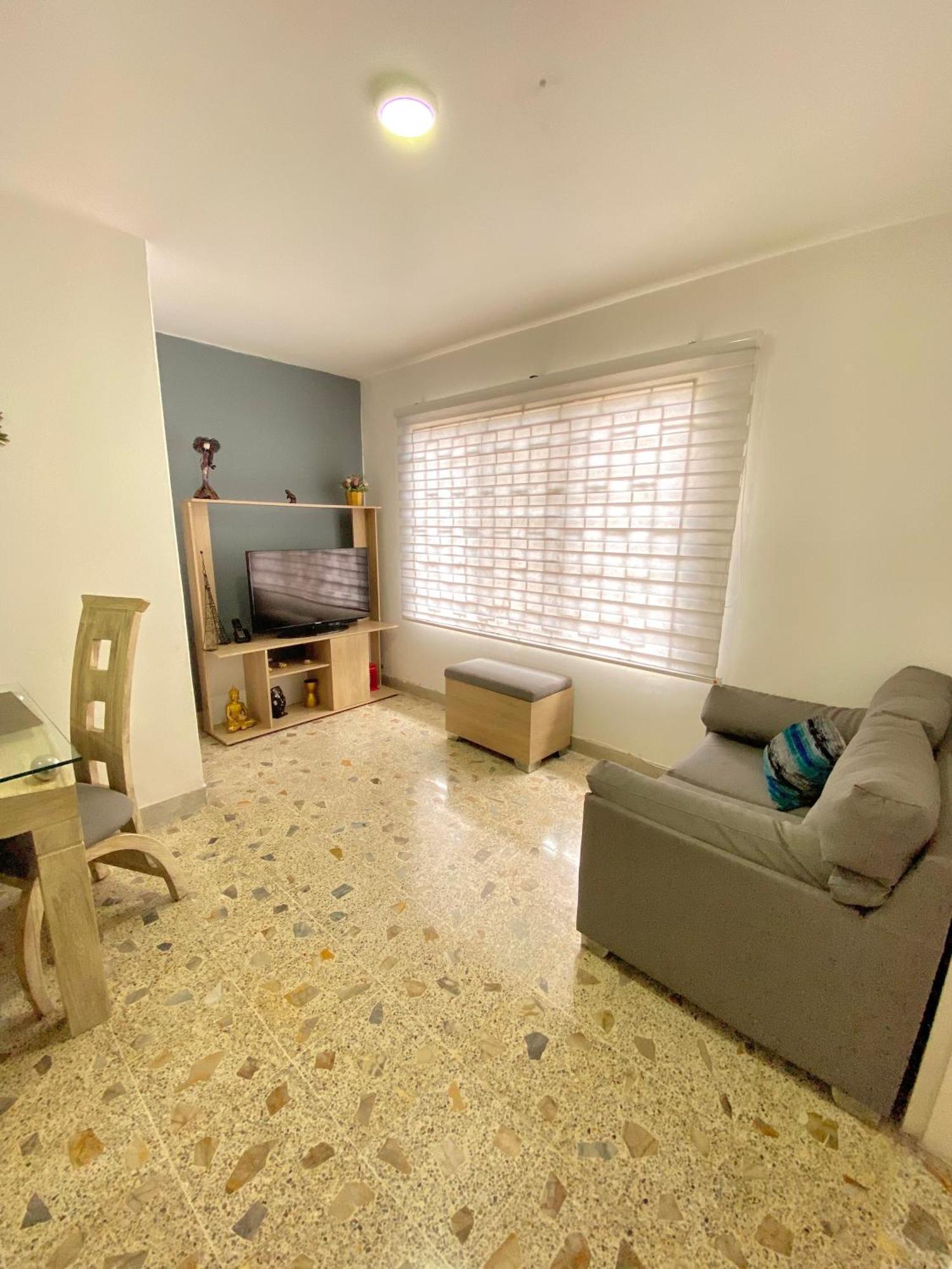 Comodo Y Acogedor Laureles Apartment