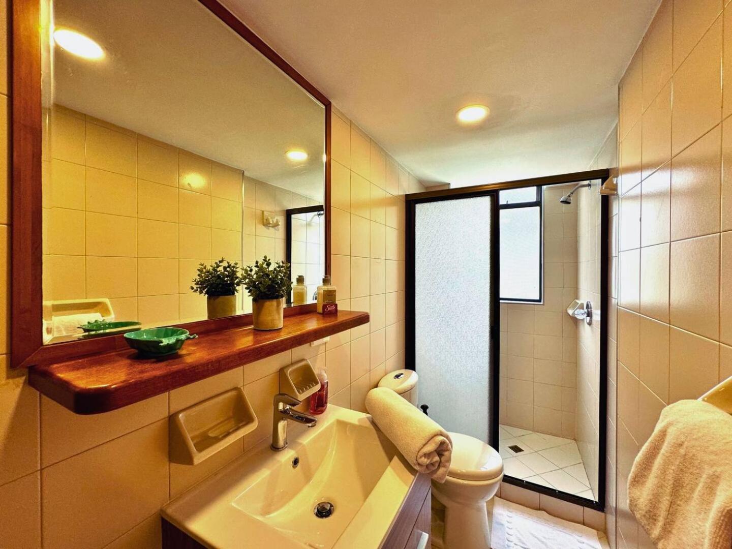 5br 2,497 Sqft Pool By El Tesoro Mall Apartment