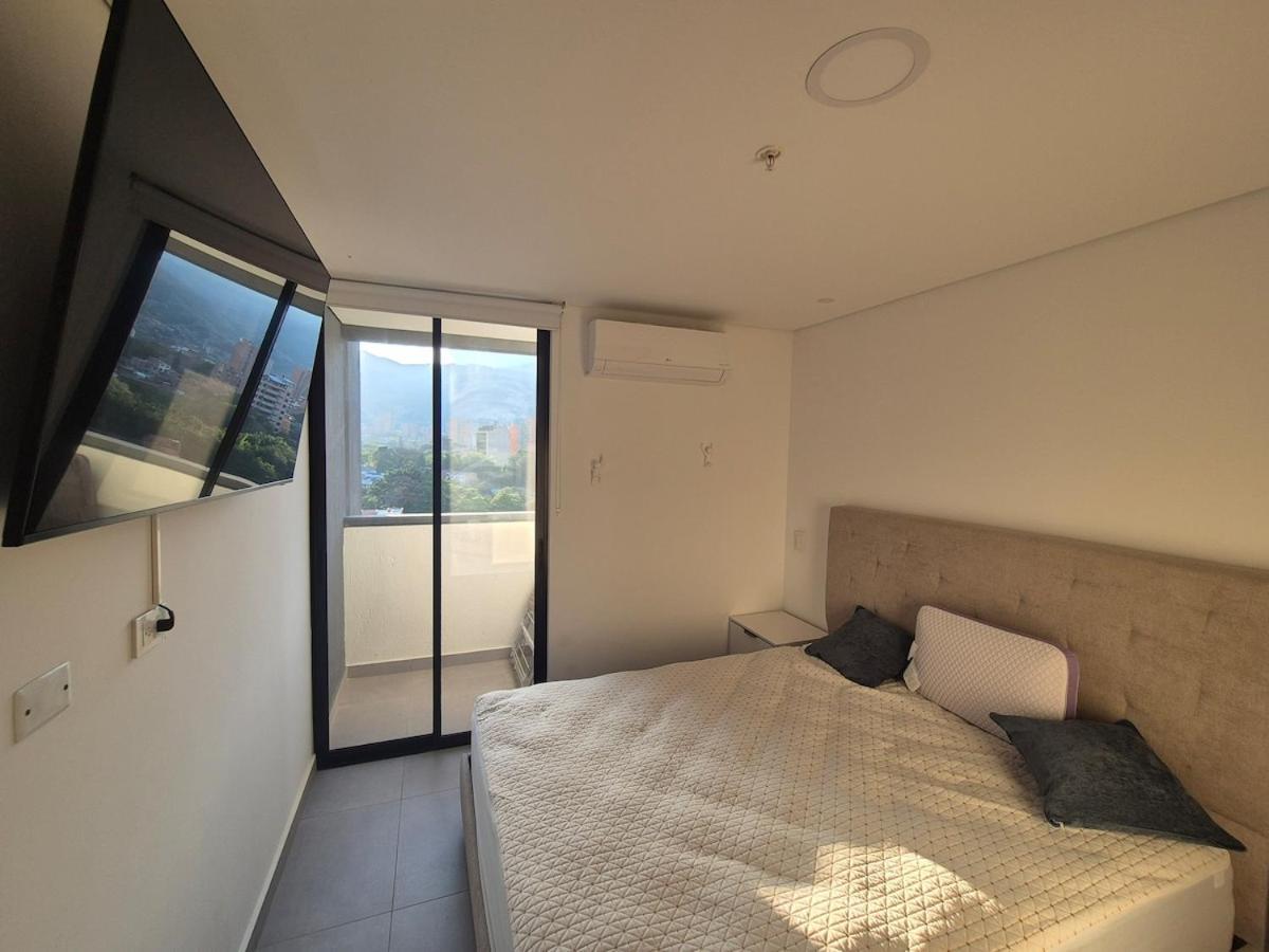 Laureles 11th Floor, Jacuzzi And Ac * Medellin