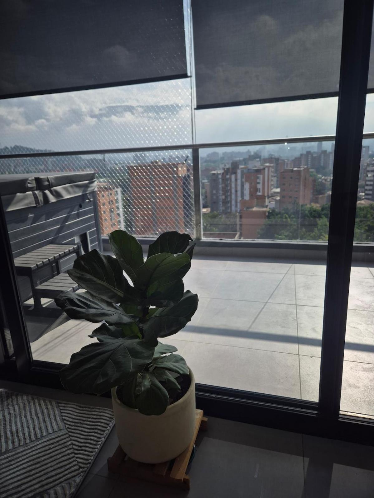 Laureles 11th Floor, Jacuzzi And Ac Medellin