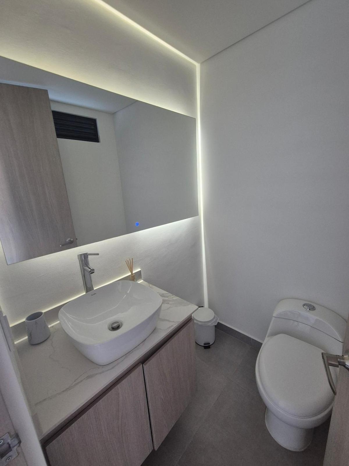 Laureles 11th Floor, Jacuzzi And Ac Medellin