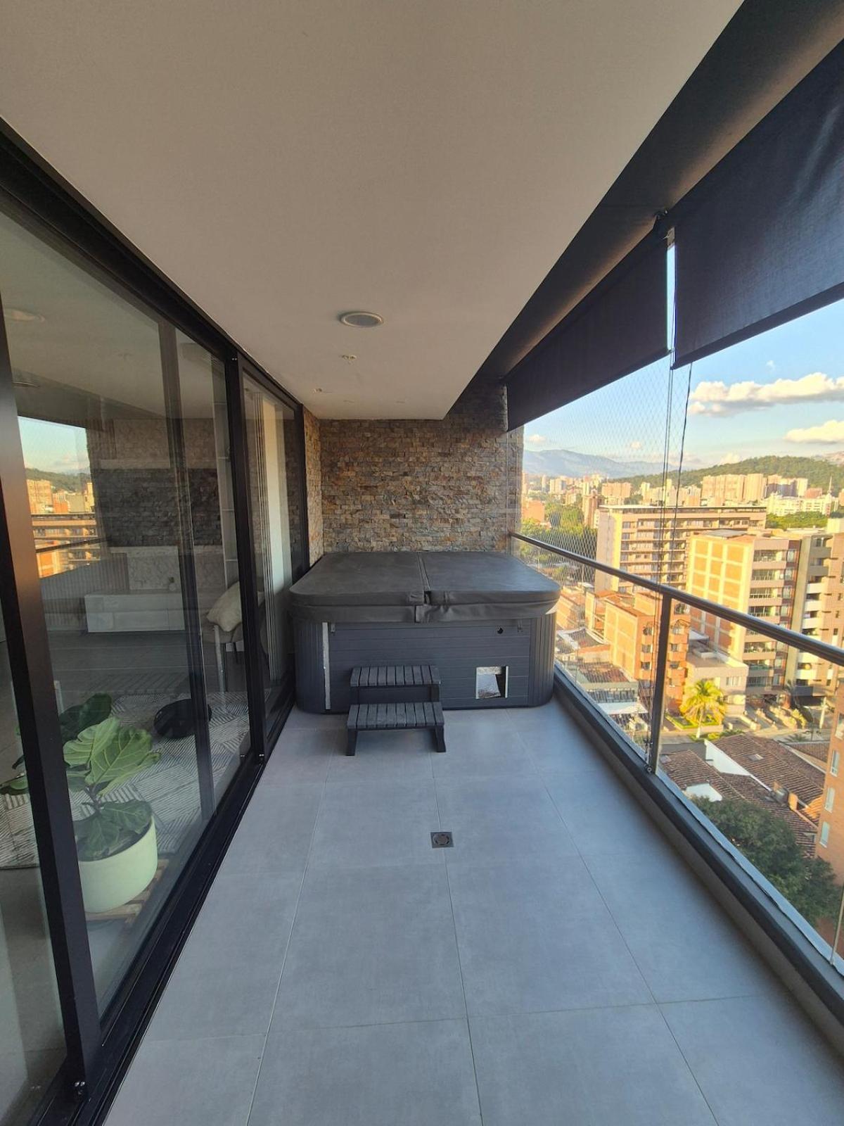 Laureles 11th Floor, Jacuzzi And Ac Apartment