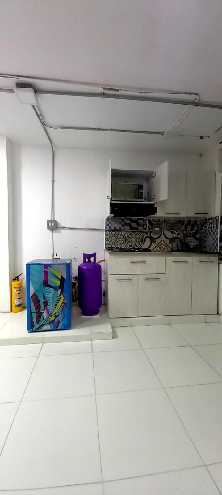 Amoblado Sector Laureles-estadio Capacidad 2 Personas Apartment