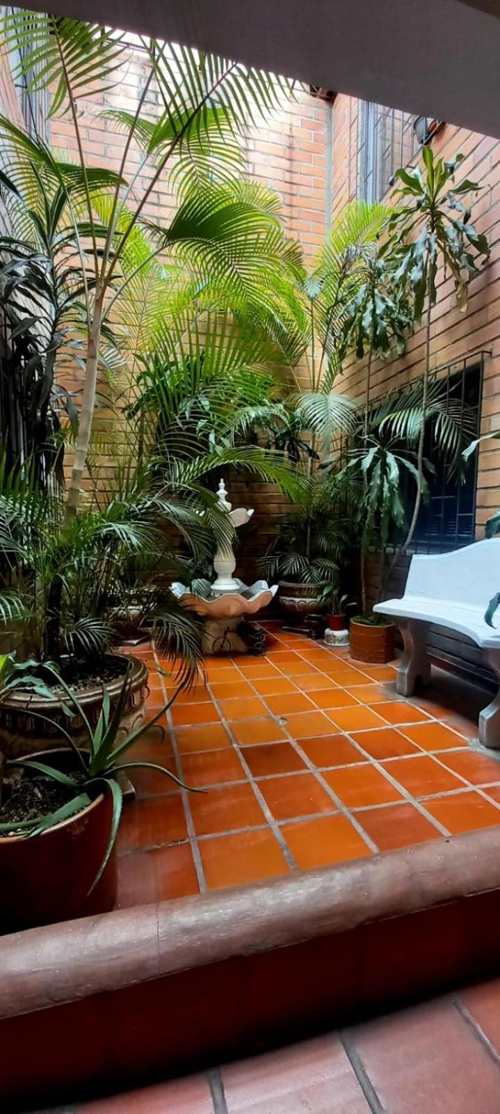 Apartment Amoblado Sector Laureles-estadio Capacidad 2 Personas